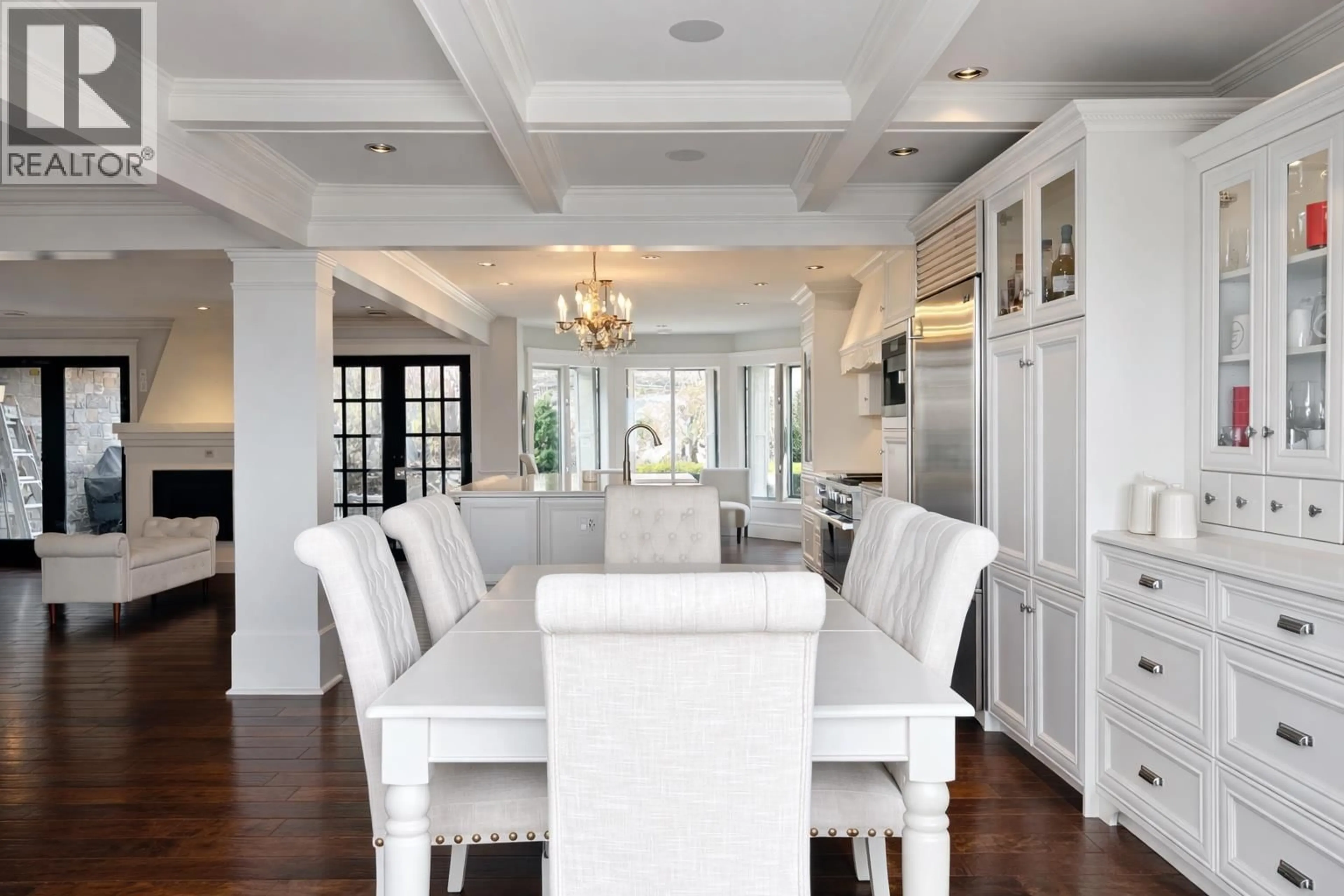 Dining room, ceramic/tile floor for 550 CASA GRANDE DRIVE, Kelowna British Columbia V1Z3M4