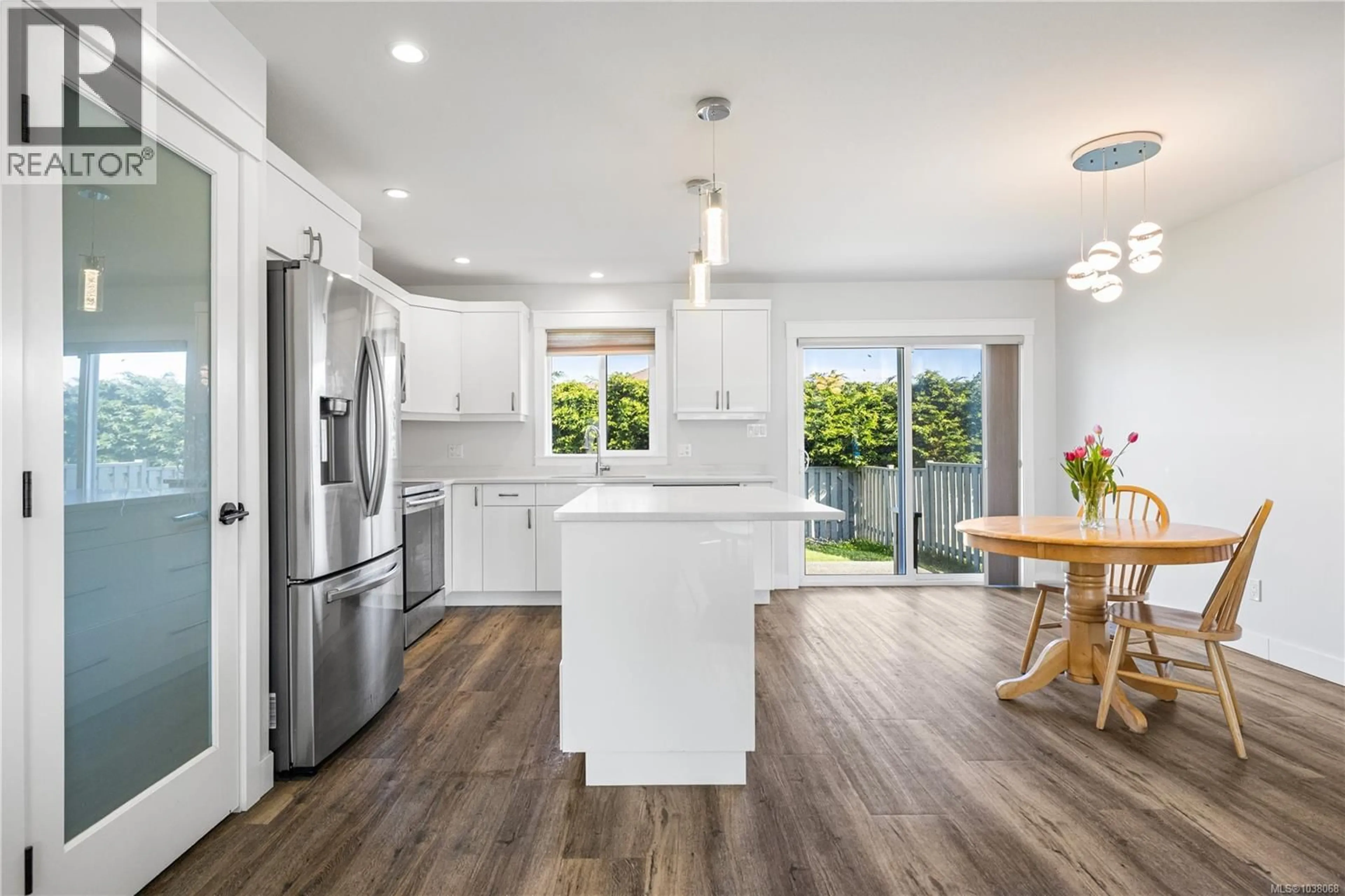 Open concept kitchen, unknown for 1535 PRENTICE ROAD, Campbell River British Columbia V9W0E3