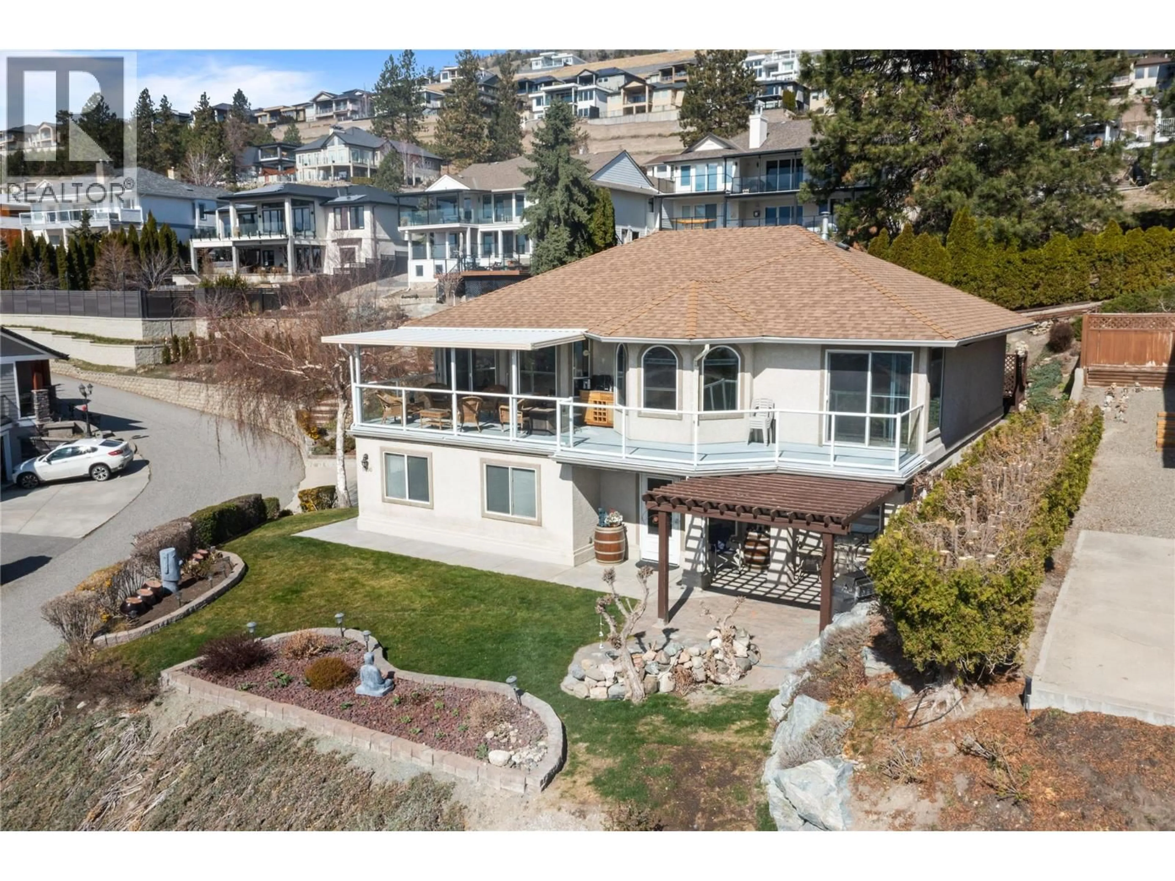 A pic from outside/outdoor area/front of a property/back of a property/a pic from drone, unknown for 1350 GREGORY ROAD, West Kelowna British Columbia V1Z3P2