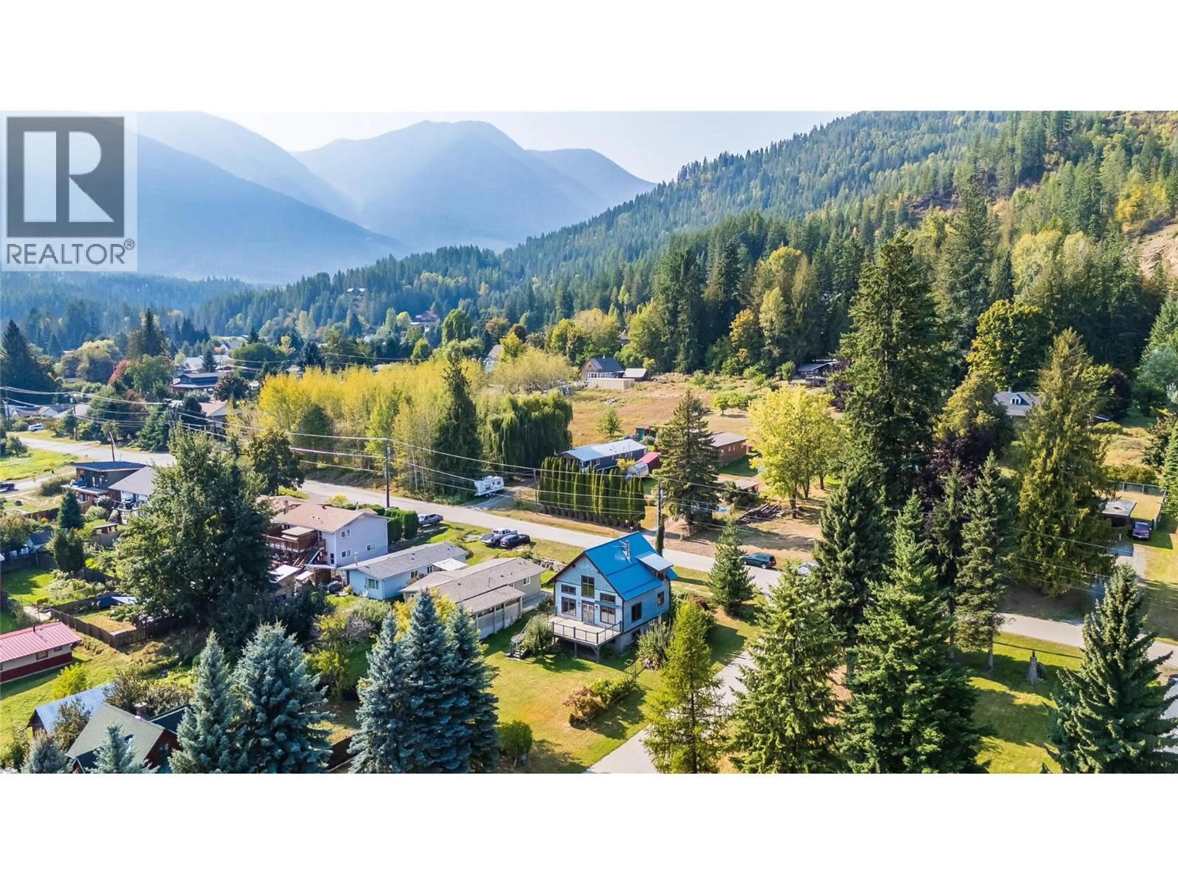 A pic from outside/outdoor area/front of a property/back of a property/a pic from drone, mountain view for 130 8TH STREET NORTH, Kaslo British Columbia V0G1M0