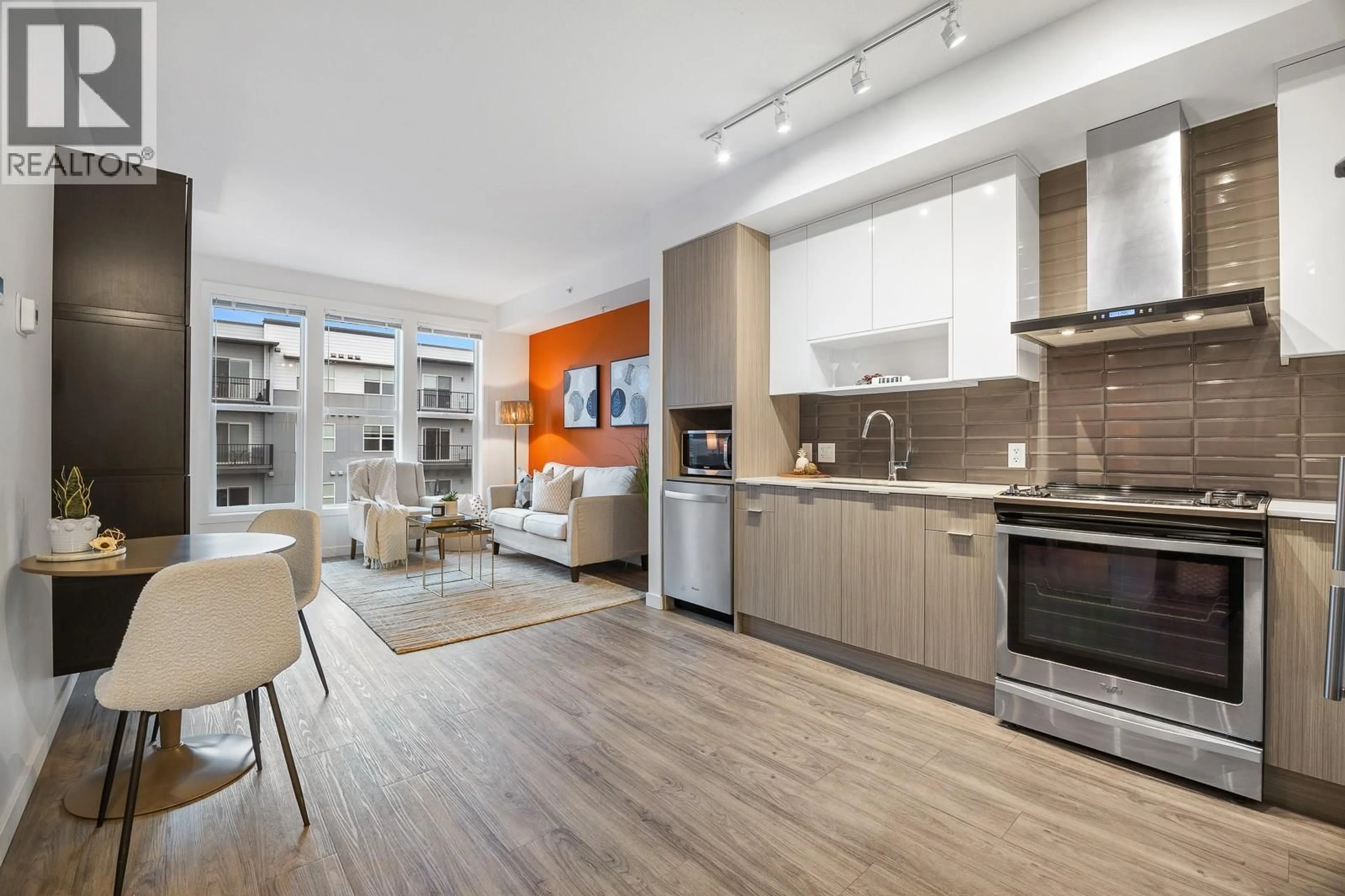 Open concept kitchen, unknown for PH12 - 1775 CHAPMAN PLACE, Kelowna British Columbia V1Y0G3