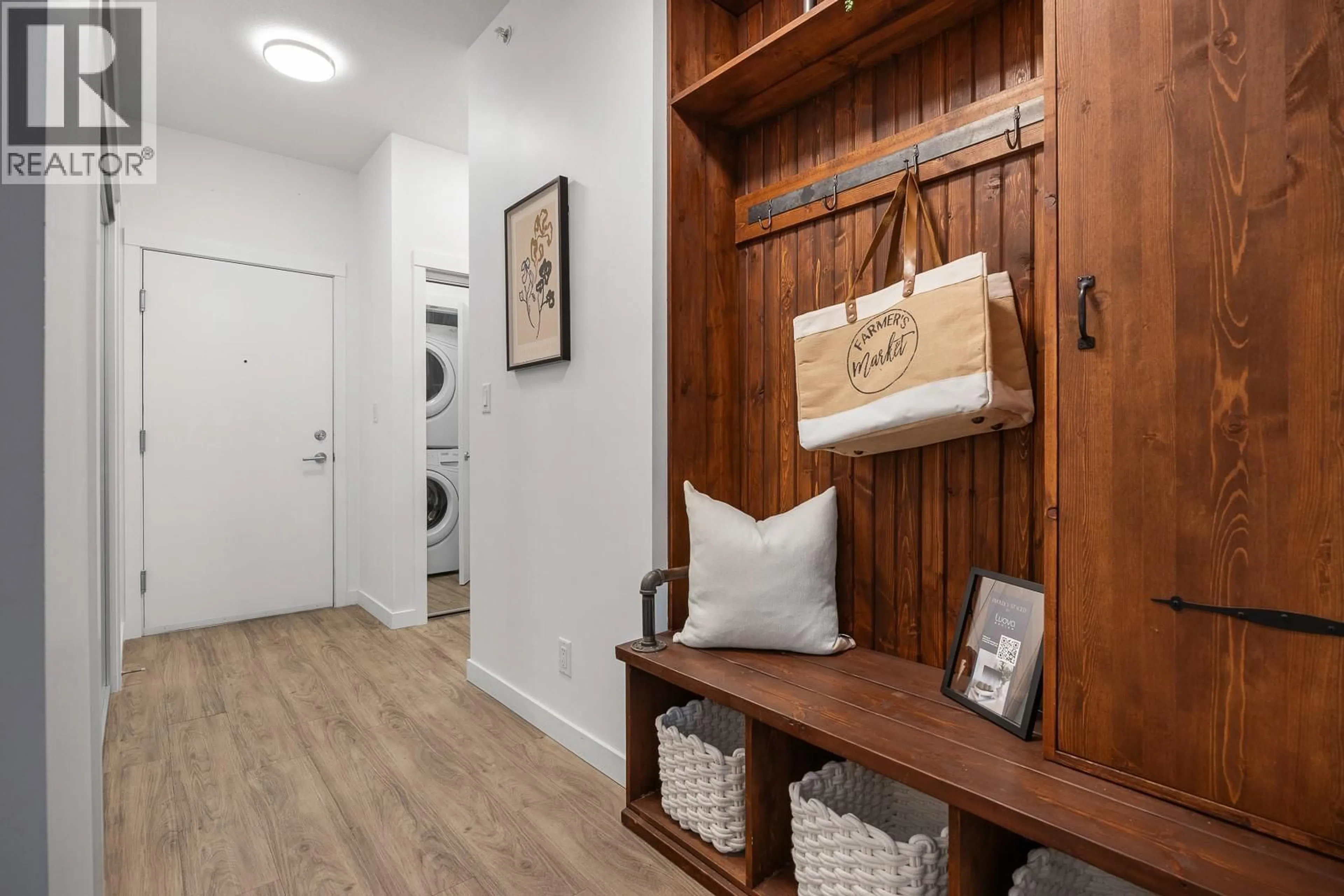 Indoor entryway for PH12 - 1775 CHAPMAN PLACE, Kelowna British Columbia V1Y0G3