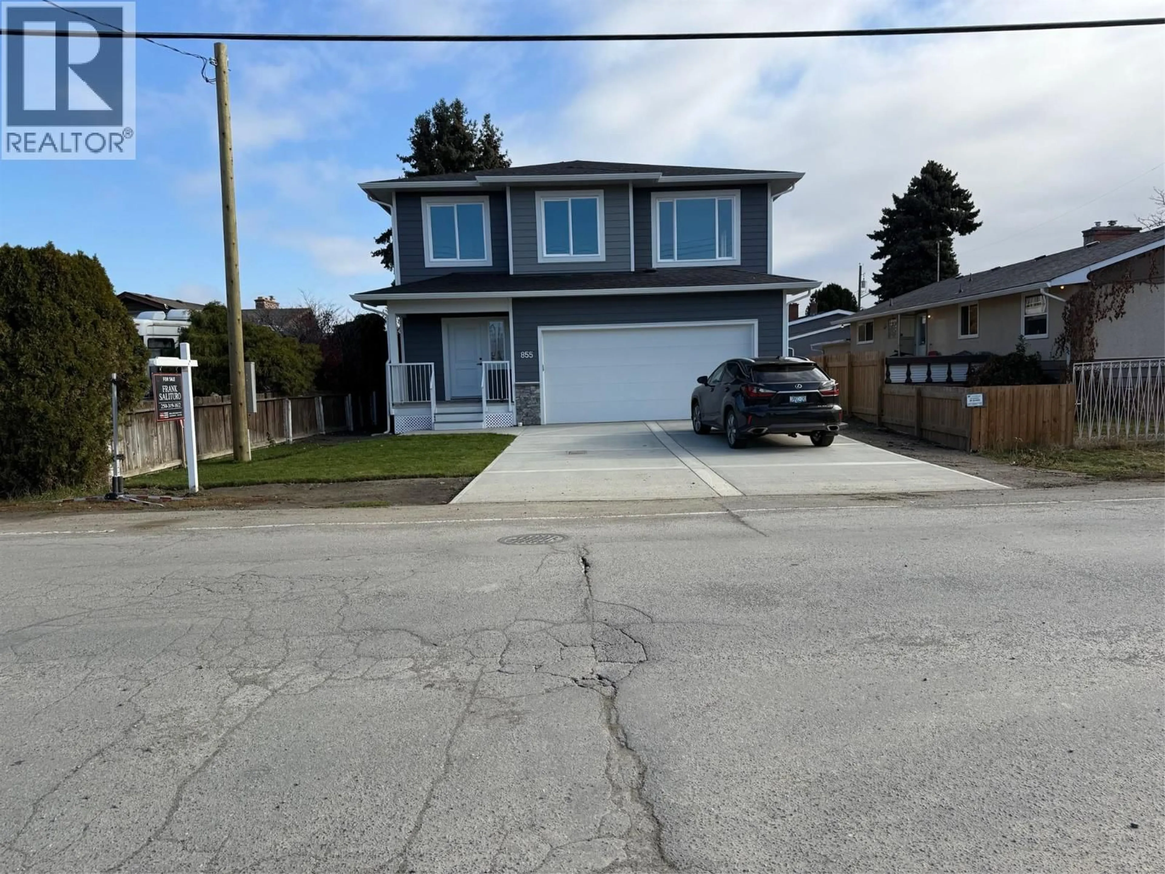 A pic from outside/outdoor area/front of a property/back of a property/a pic from drone, street for 855 SCHREINER STREET, Kamloops British Columbia V2B5V5