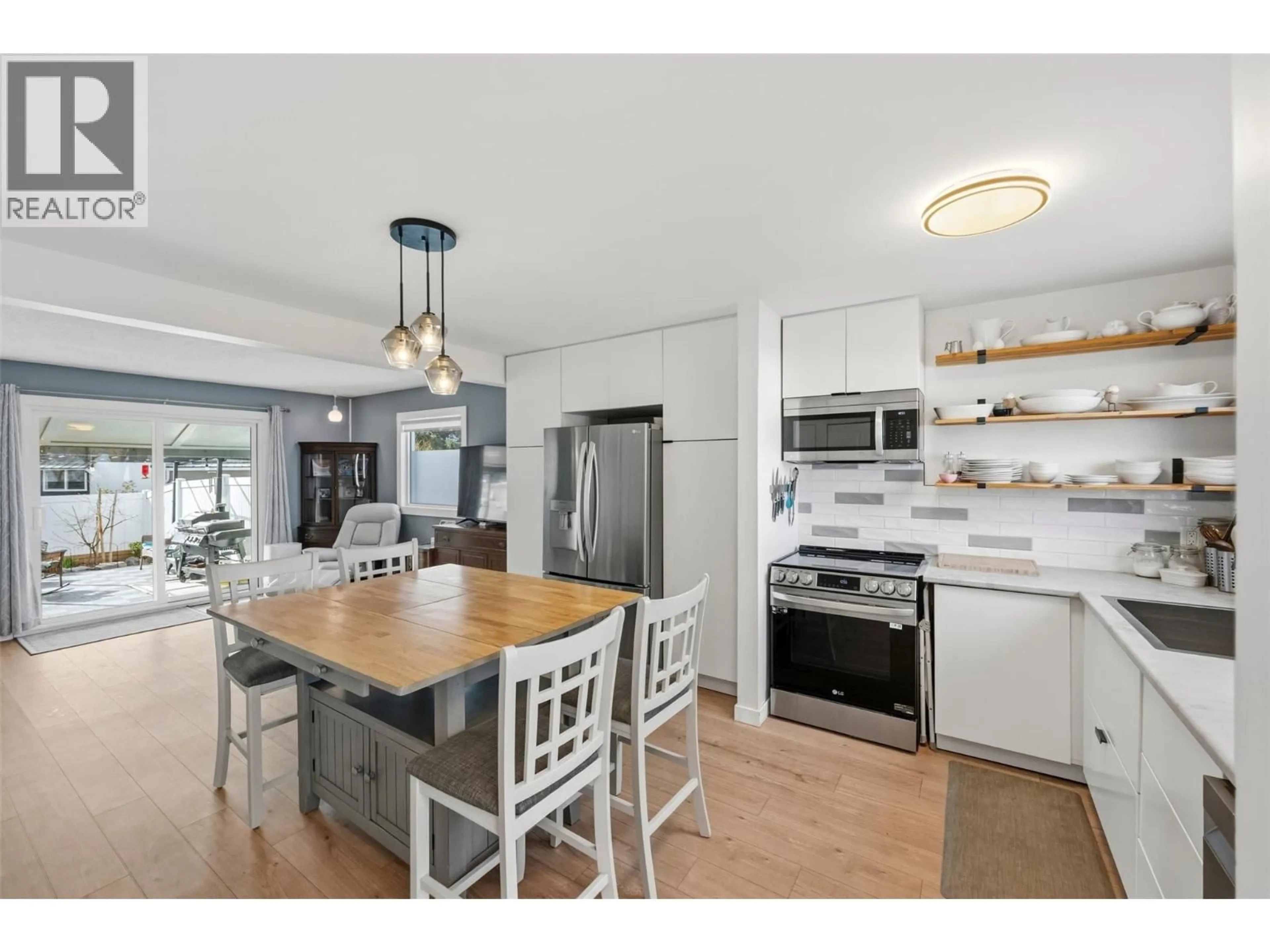 Open concept kitchen, unknown for 44 - 3099 SOUTH MAIN STREET, Penticton British Columbia V2A6Y2