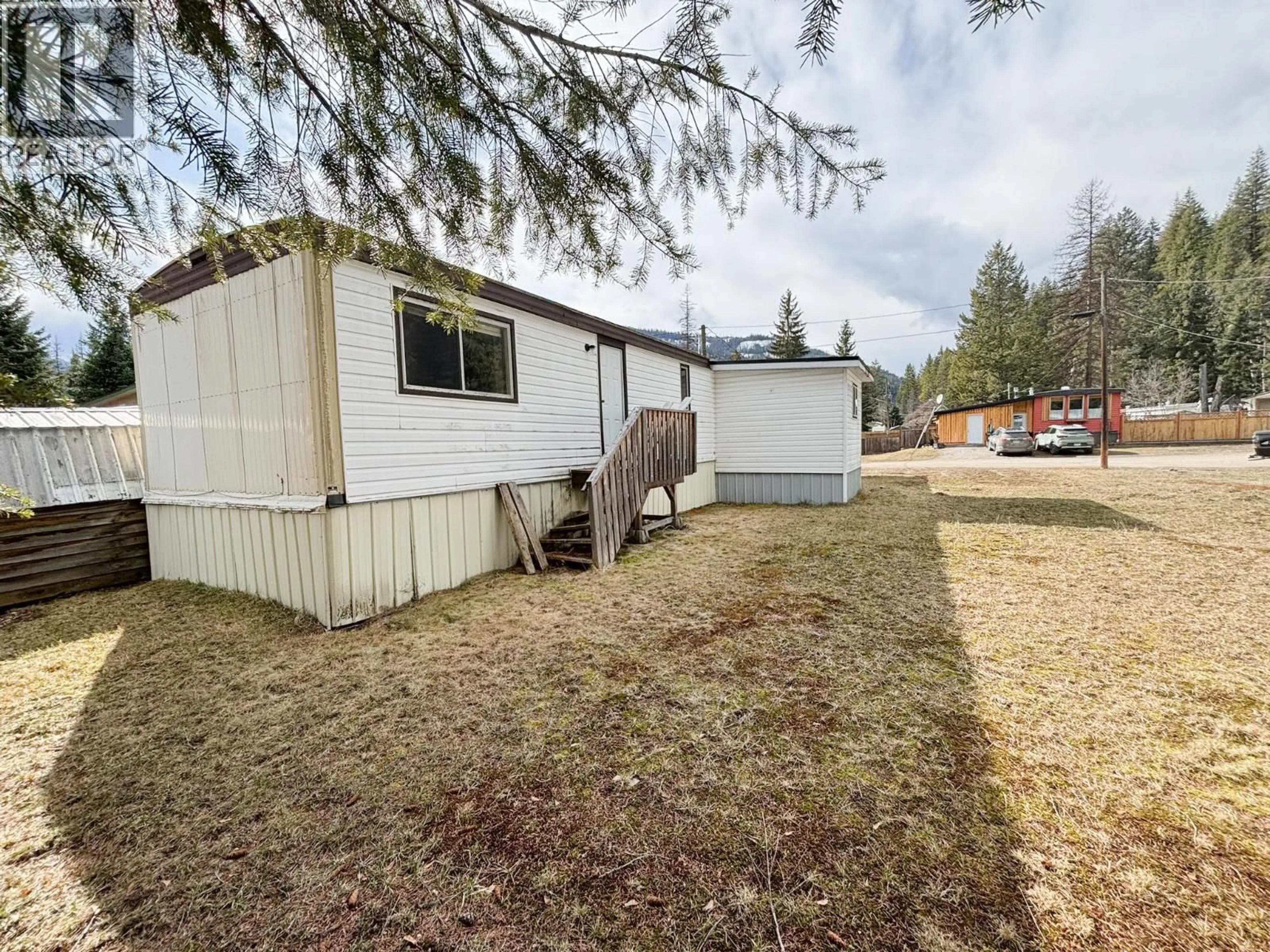 Shed for 5 - 5 ROYAL OAK DRIVE, Salmo British Columbia V0G1Z0