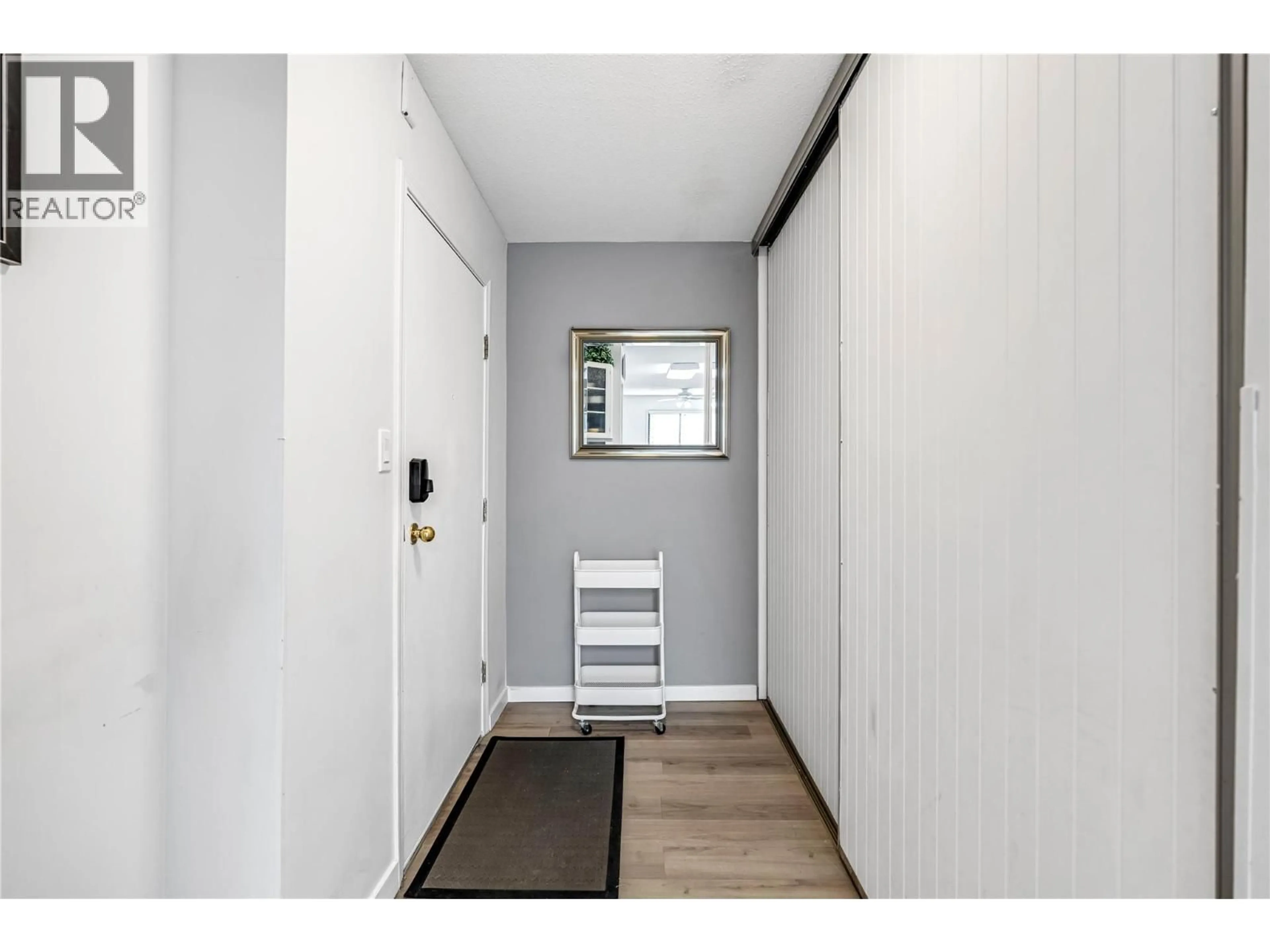Indoor entryway for 109 - 3608 27 AVENUE, Vernon British Columbia V1T1S4