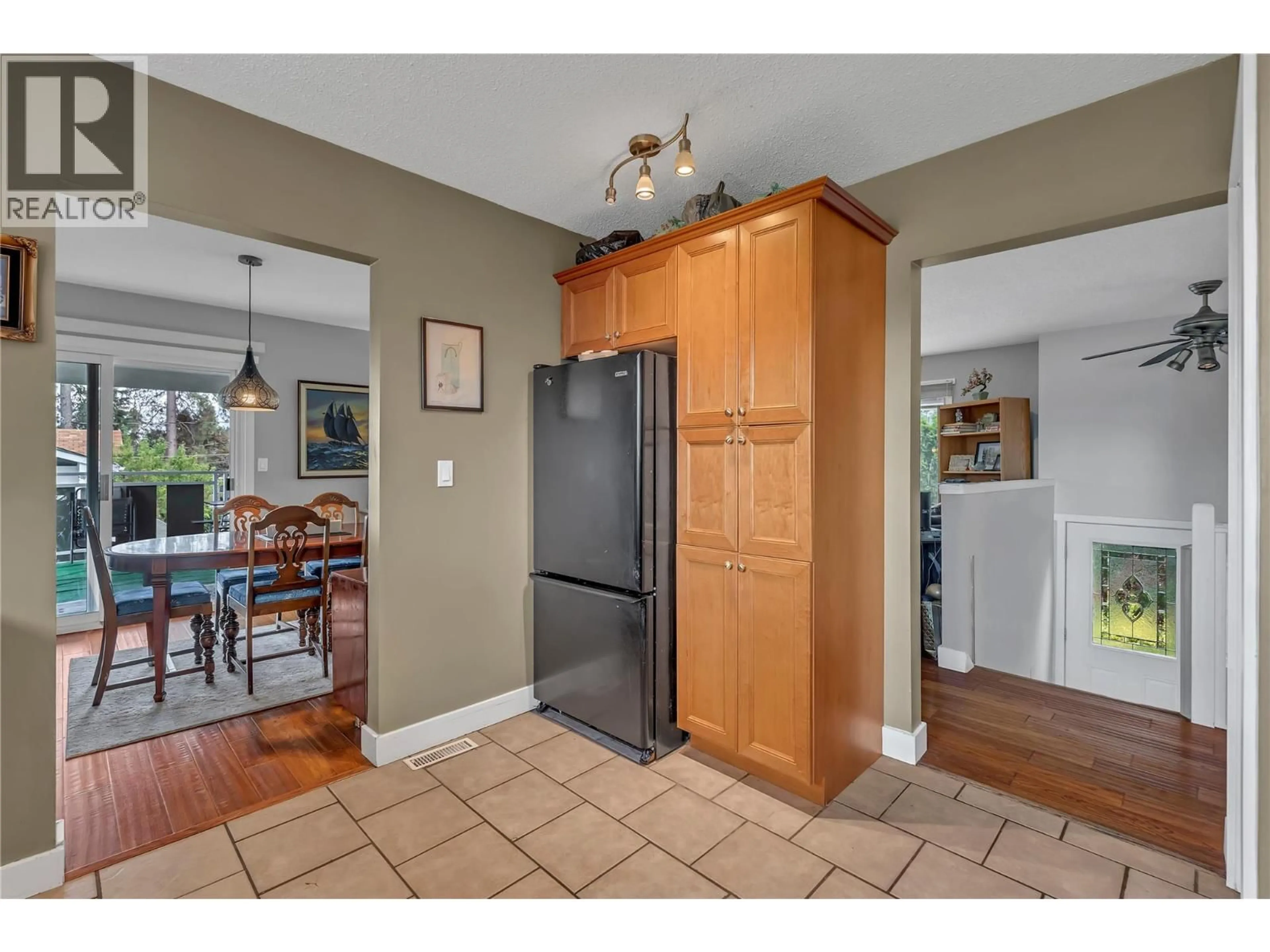 Open concept kitchen, ceramic/tile floor for 3269 MCIVER ROAD WEST, West Kelowna British Columbia V4T1G2