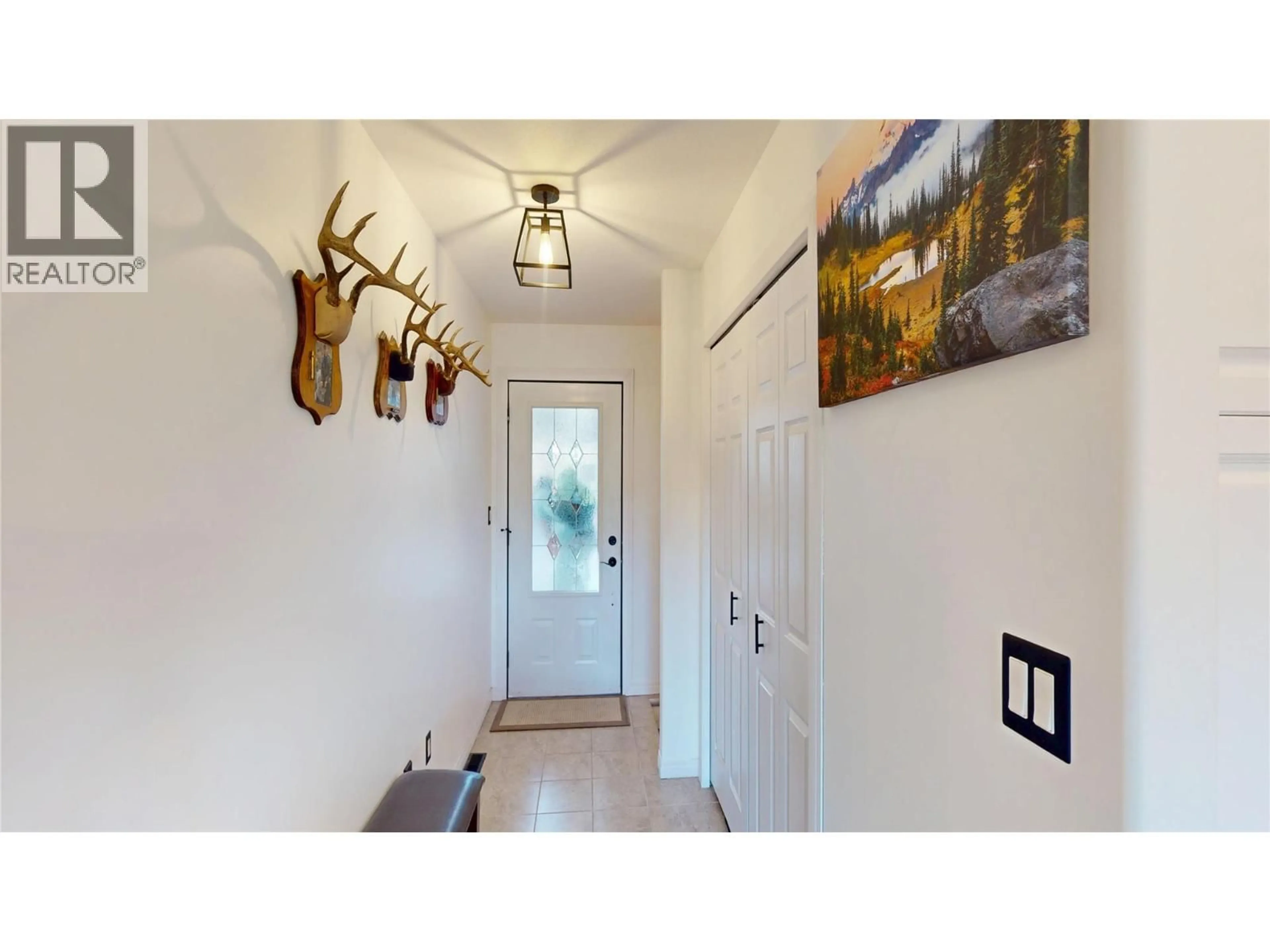 Indoor entryway for 2926 WESTVIEW ROAD, Cranbrook British Columbia V1C7G8