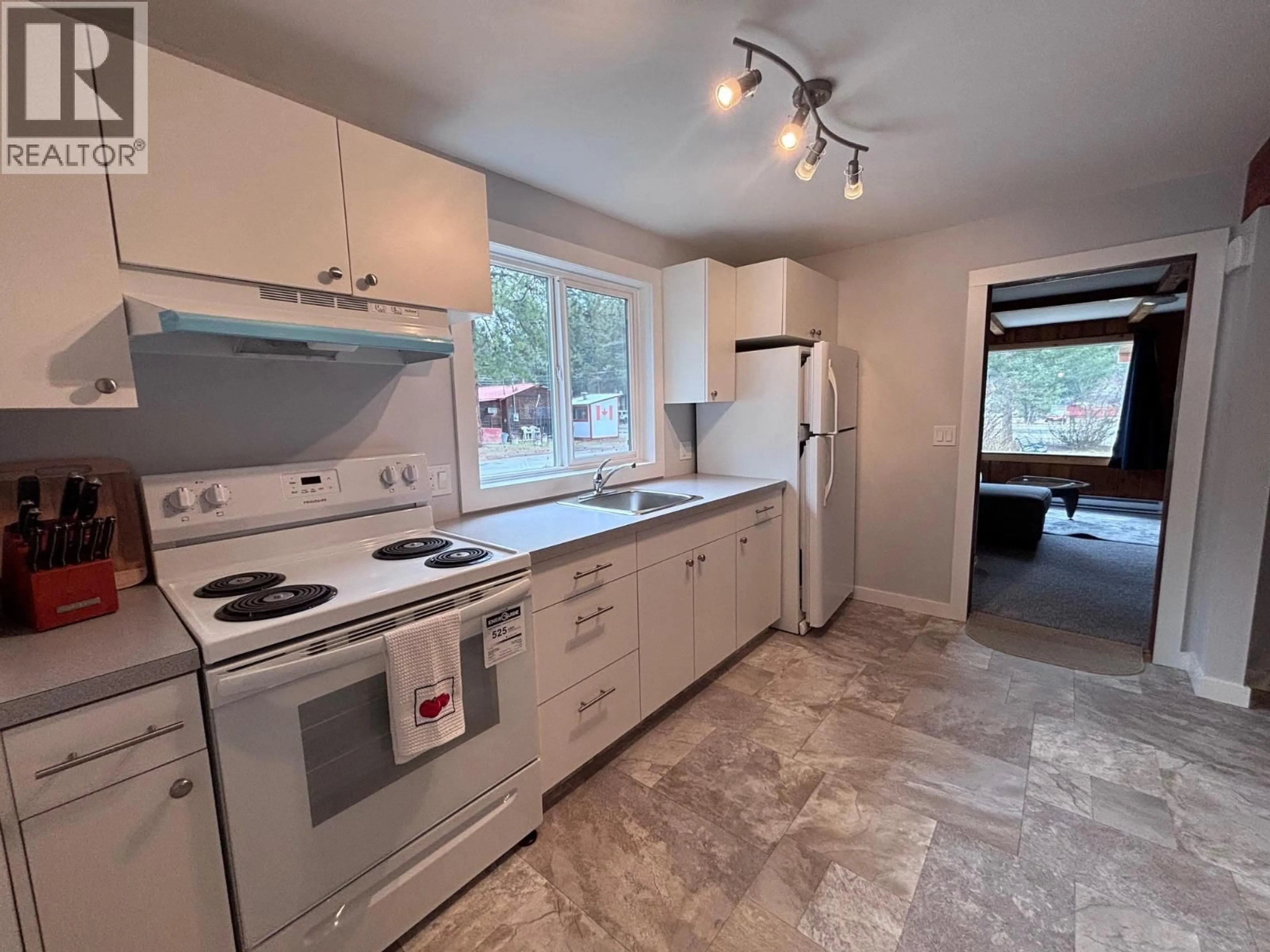 Standard kitchen, unknown for 90 2ND AVENUE, Beaverdell British Columbia V0H1A0