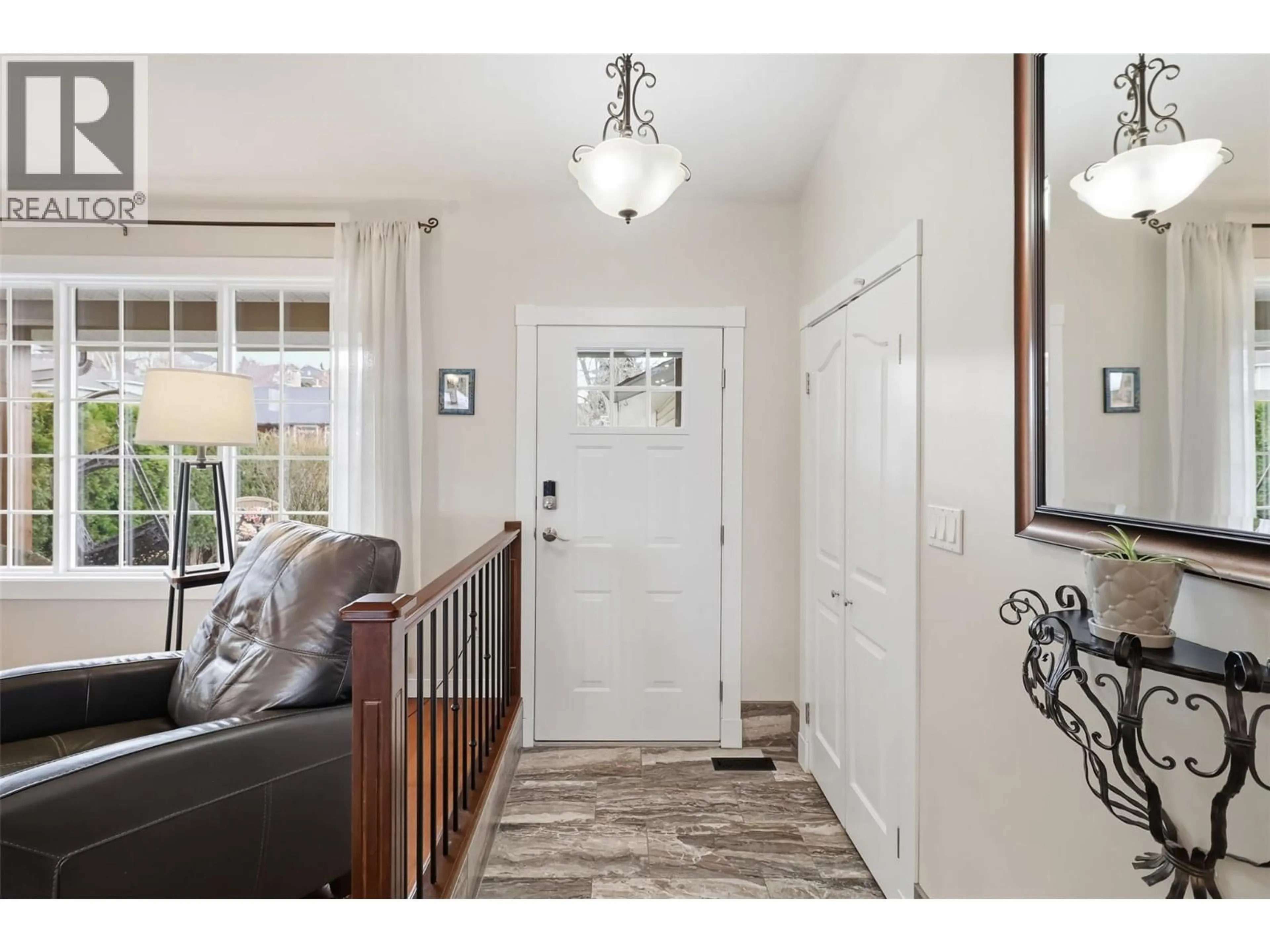 Indoor entryway for 1930 TINNISWOOD COURT, Kamloops British Columbia V2E2K5