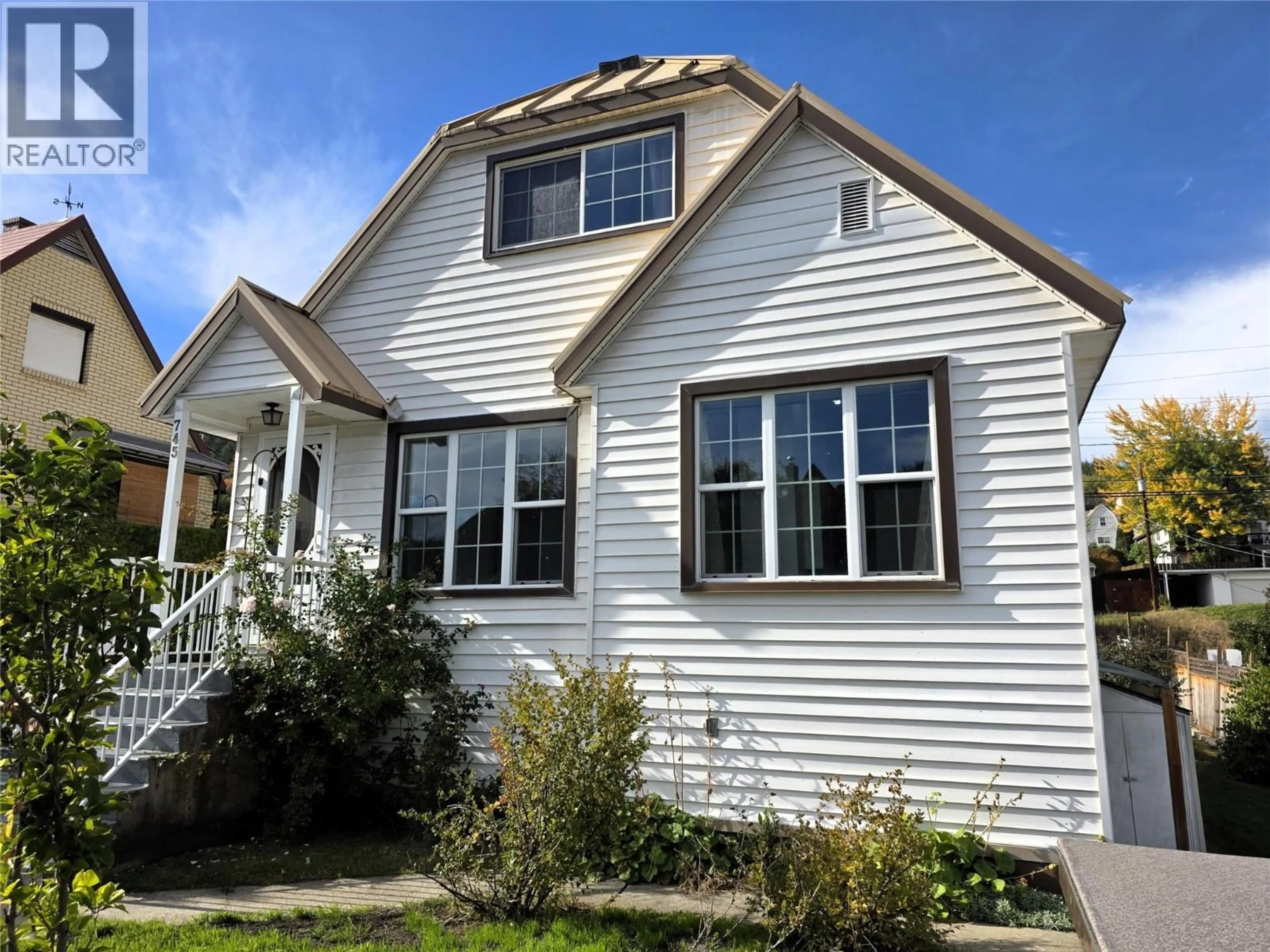 Home with vinyl exterior material, street for 745 KIPLING STREET, Warfield British Columbia V1R2A3