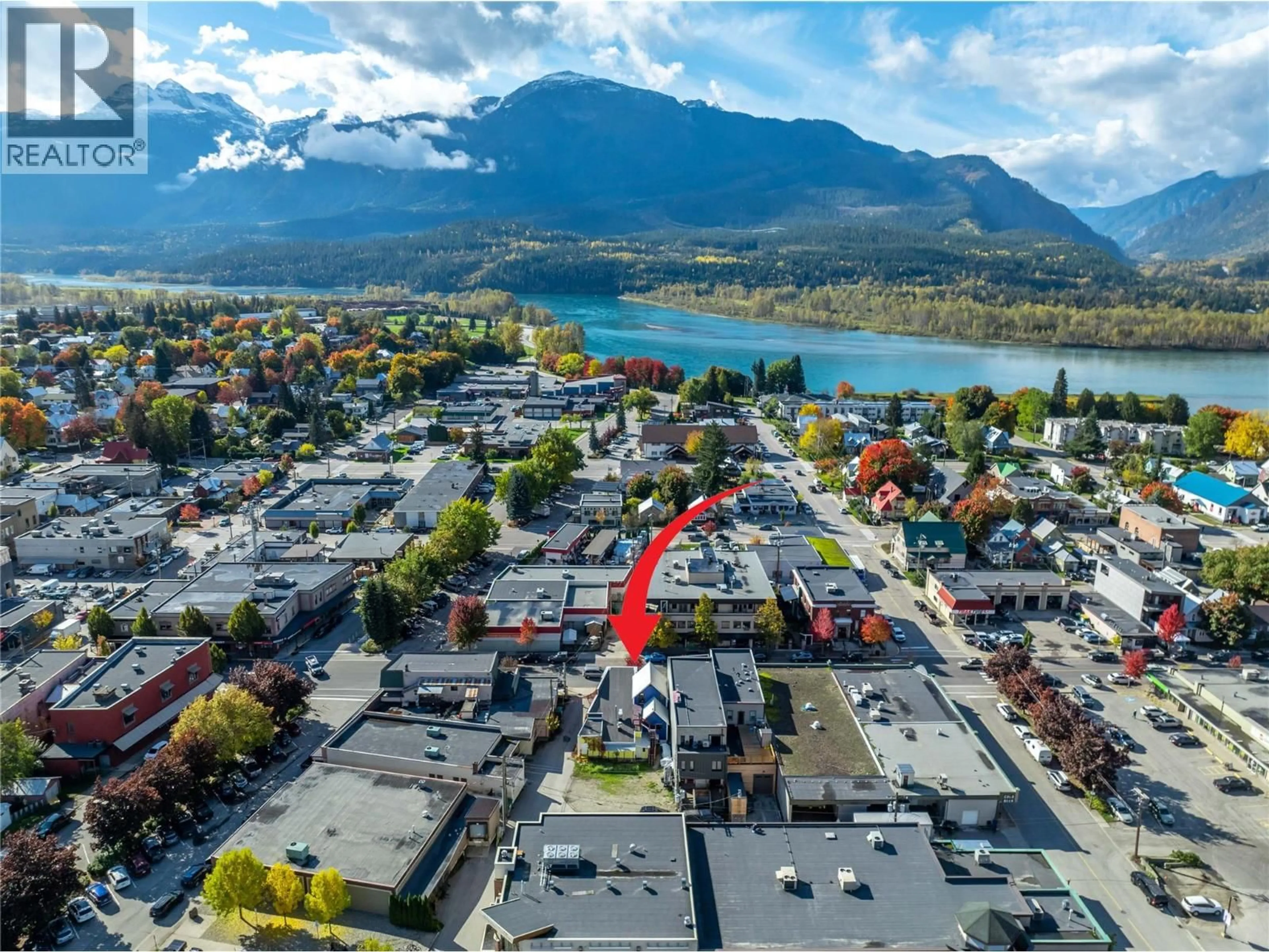 A pic from outside/outdoor area/front of a property/back of a property/a pic from drone, mountain view for 304 FIRST STREET WEST, Revelstoke British Columbia V0E2S0