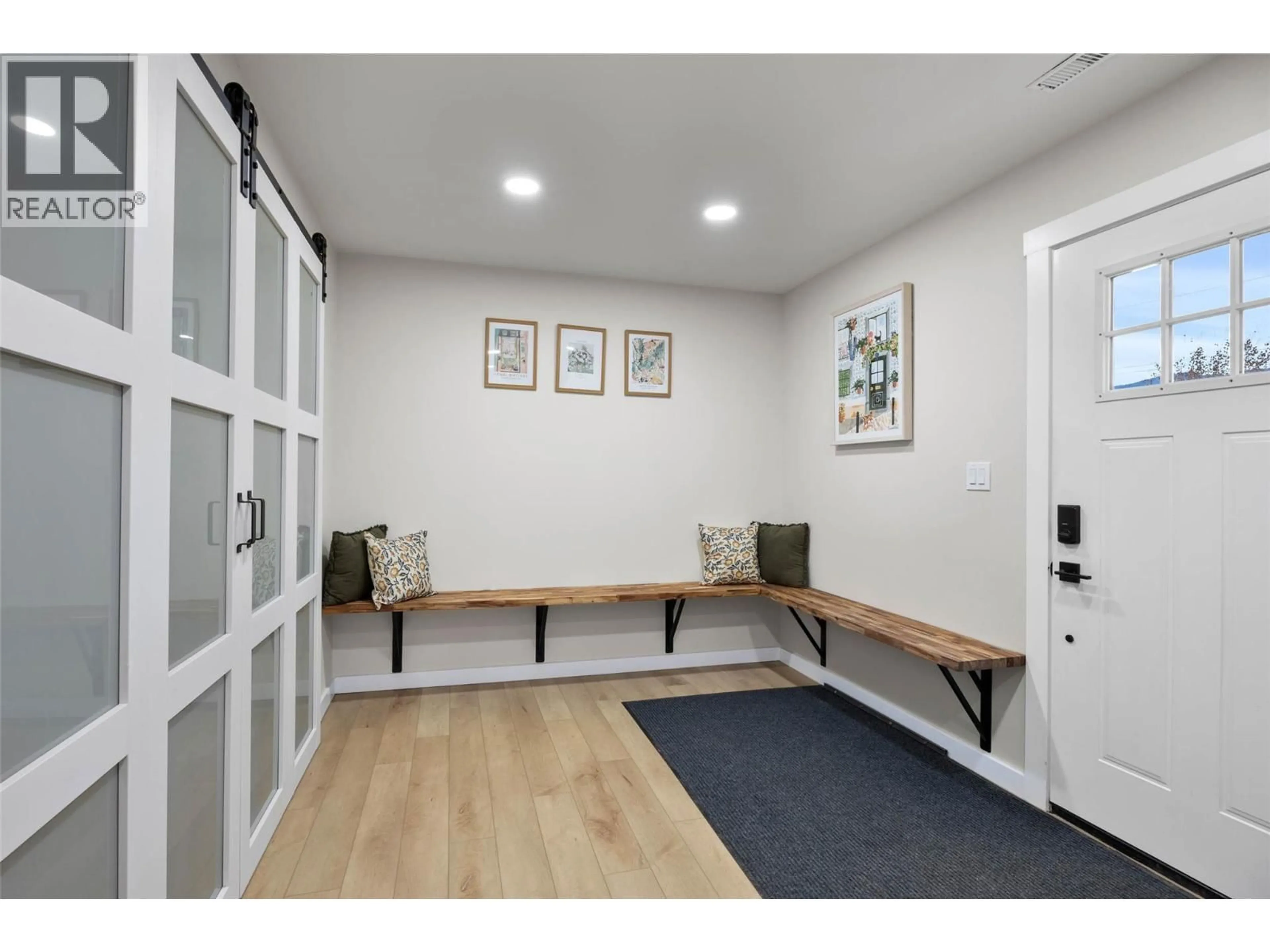 Indoor entryway for 439 ORIOLE WAY, Barriere British Columbia V0E1E0