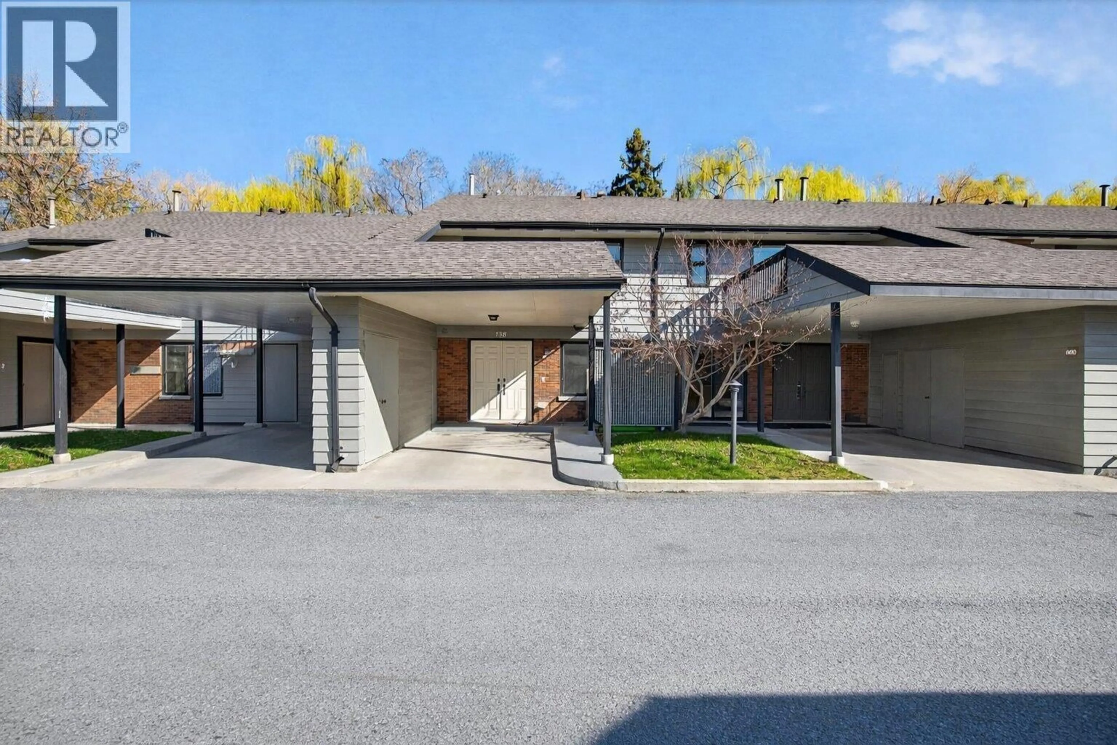 Patio, unknown for 138 - 1050 SPRINGFIELD ROAD, Kelowna British Columbia V1Y8J7