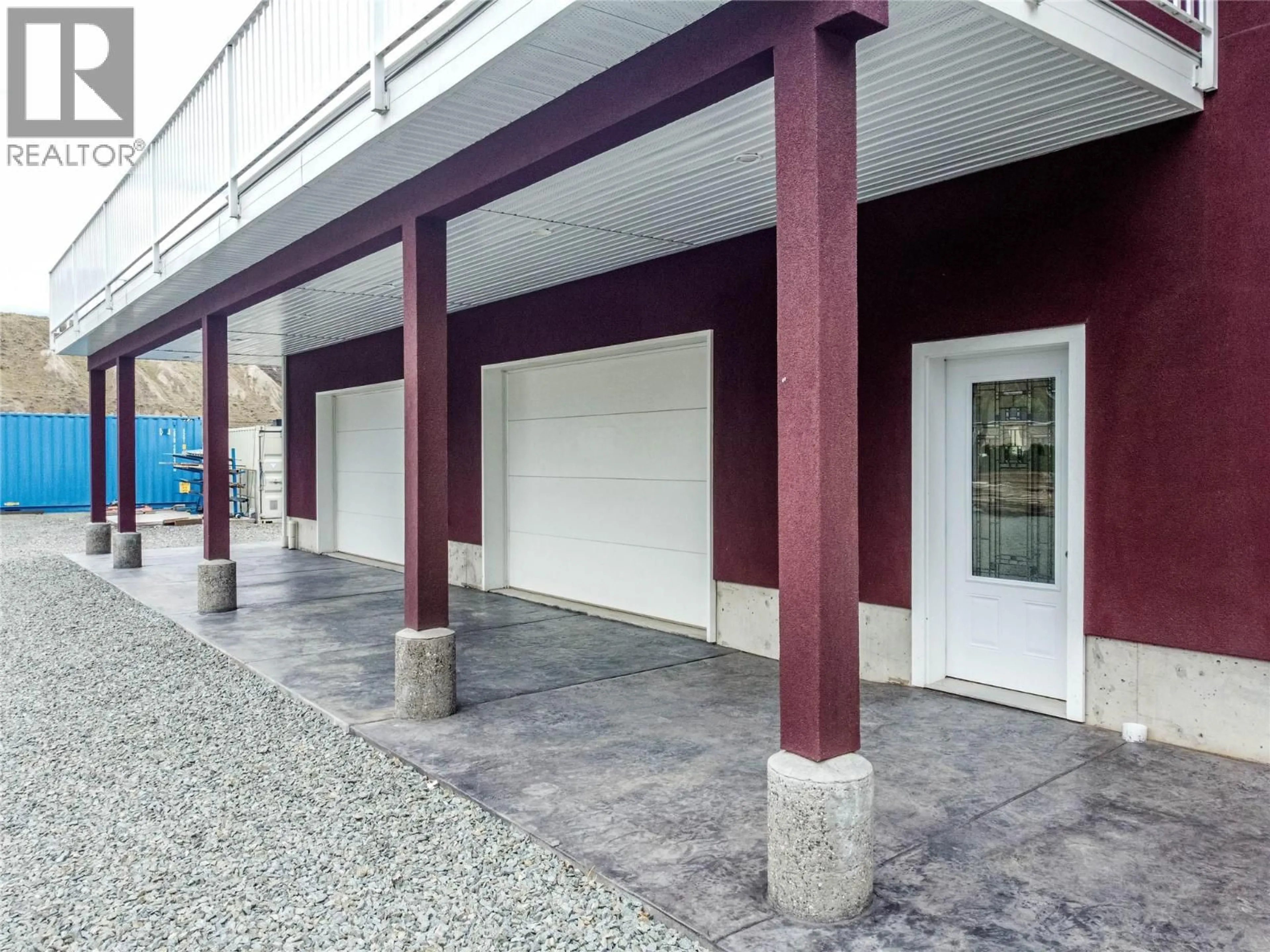 Indoor foyer for 416 HOLLIS ROAD, Ashcroft British Columbia V0K1A0