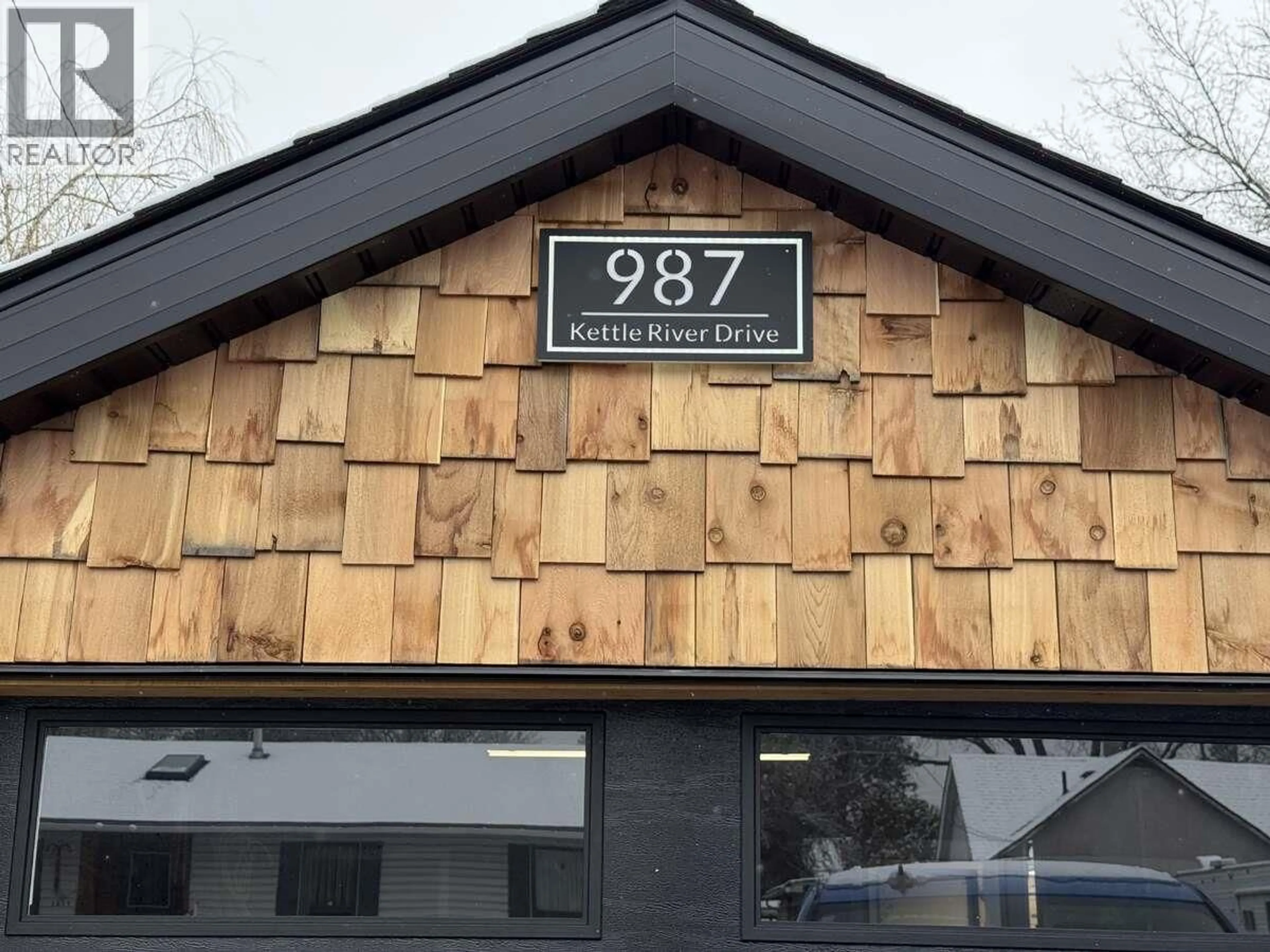 Home with vinyl exterior material, building for 987 KETTLE RIVER DRIVE, Grand Forks British Columbia V0H1H0