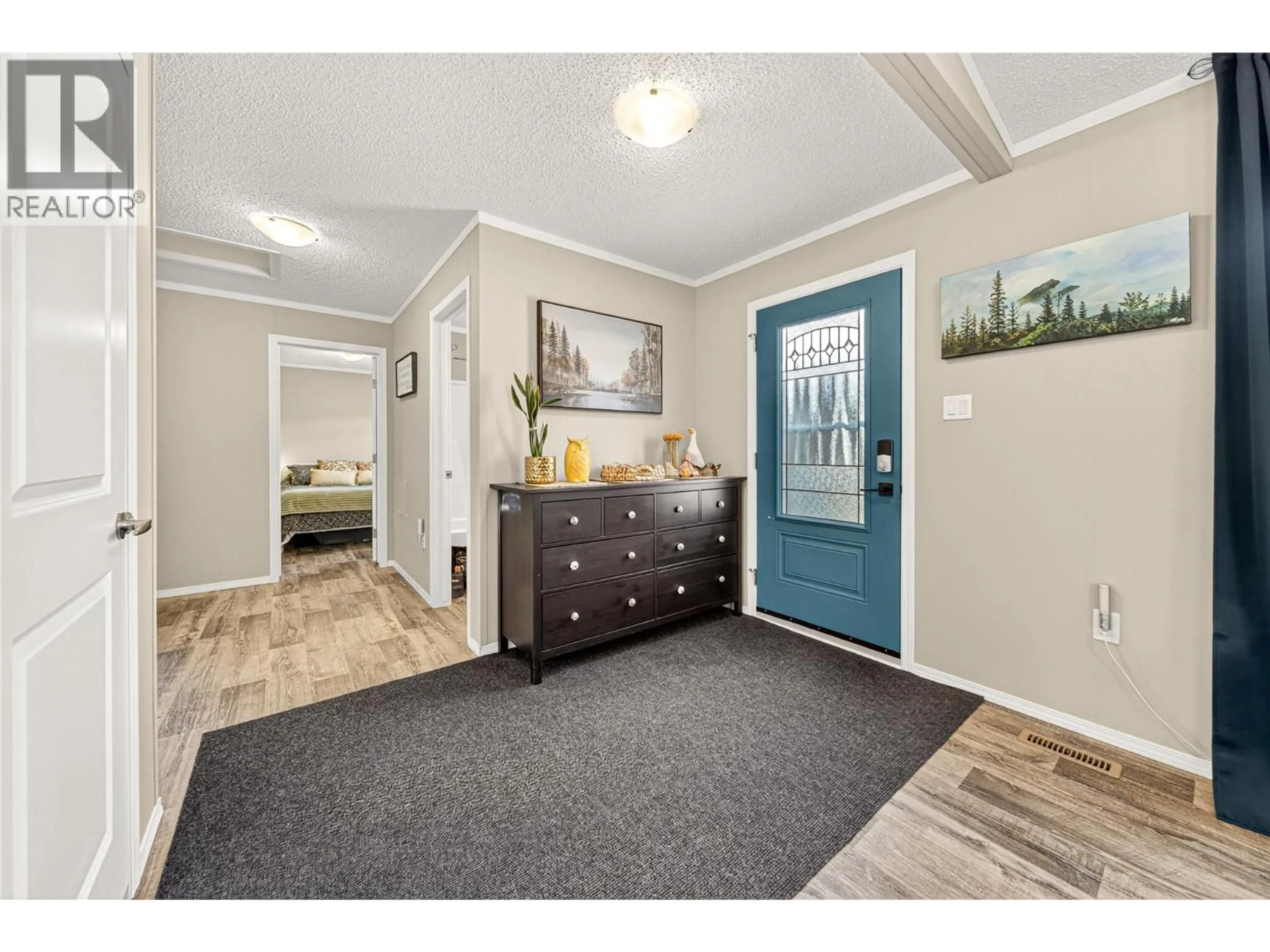 Indoor entryway for 52 DARBY CRESCENT, Elkford British Columbia V0B1H0