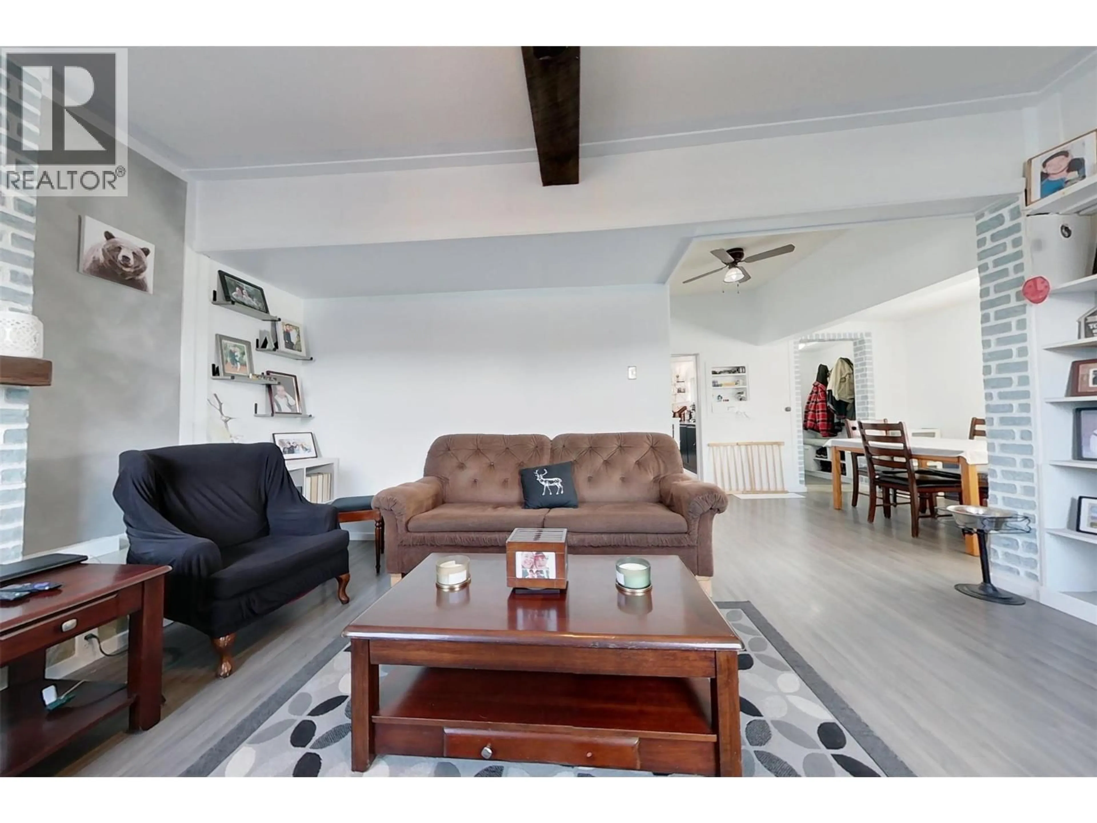 Living room with furniture, unknown for 234 5TH AVENUE SOUTH, Cranbrook British Columbia V1C2G4