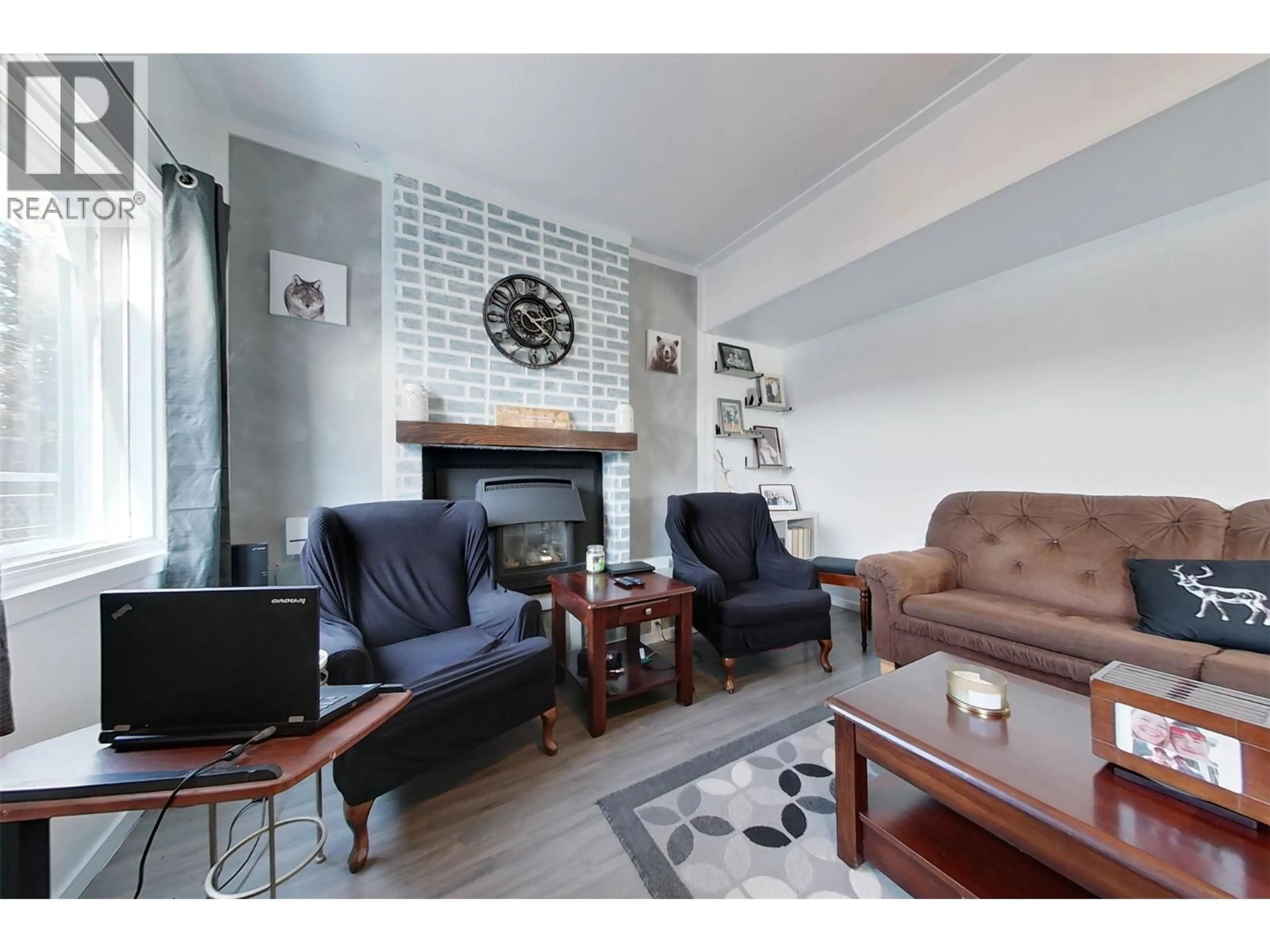 Living room with furniture, unknown for 234 5TH AVENUE SOUTH, Cranbrook British Columbia V1C2G4