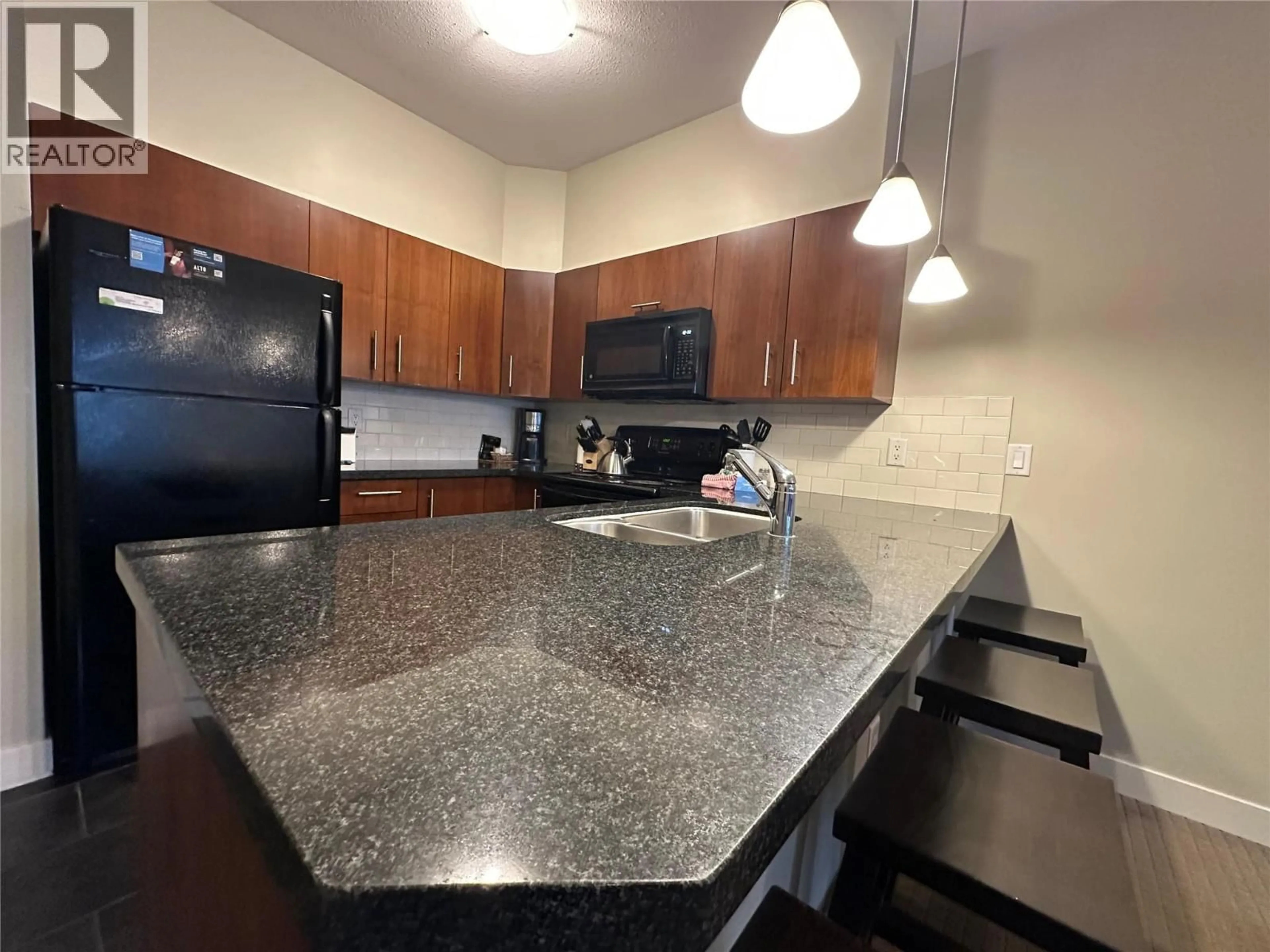 Standard kitchen, unknown for 413C - 2049 SUMMIT DRIVE, Panorama British Columbia V0A1T0