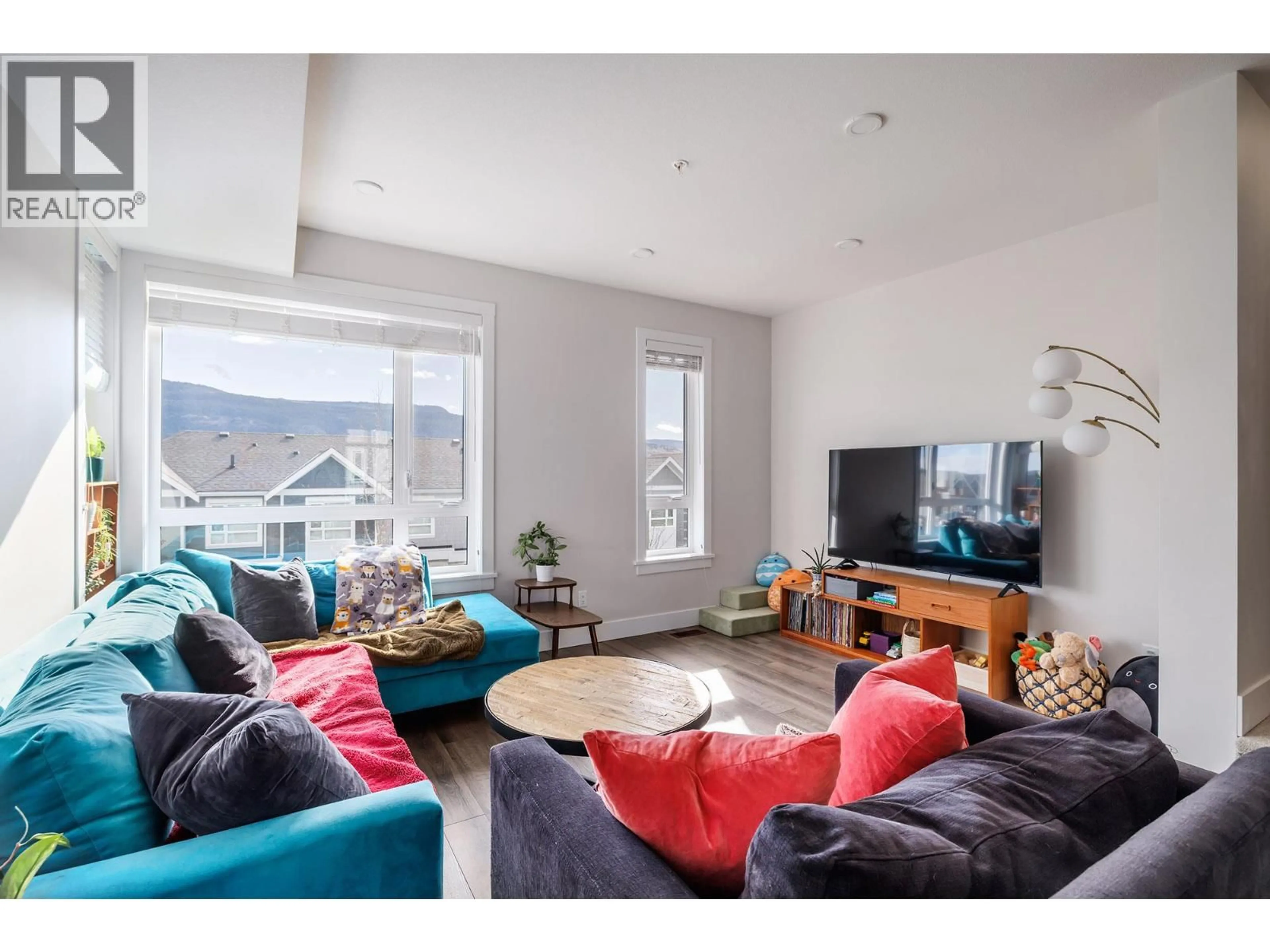 Living room with furniture, unknown for 58 - 13098 SHORELINE WAY, Lake Country British Columbia V4V0A8