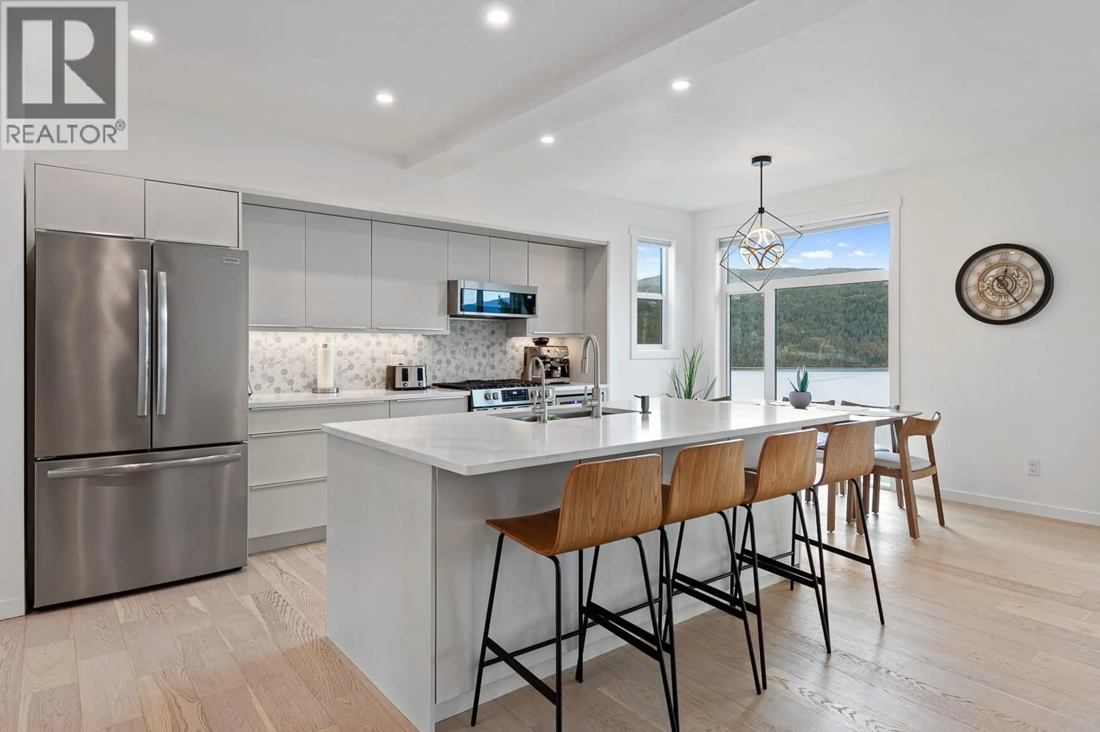 Contemporary kitchen, ceramic/tile floor for 12 - 40 KESTREL PLACE, Vernon British Columbia V1H1S6