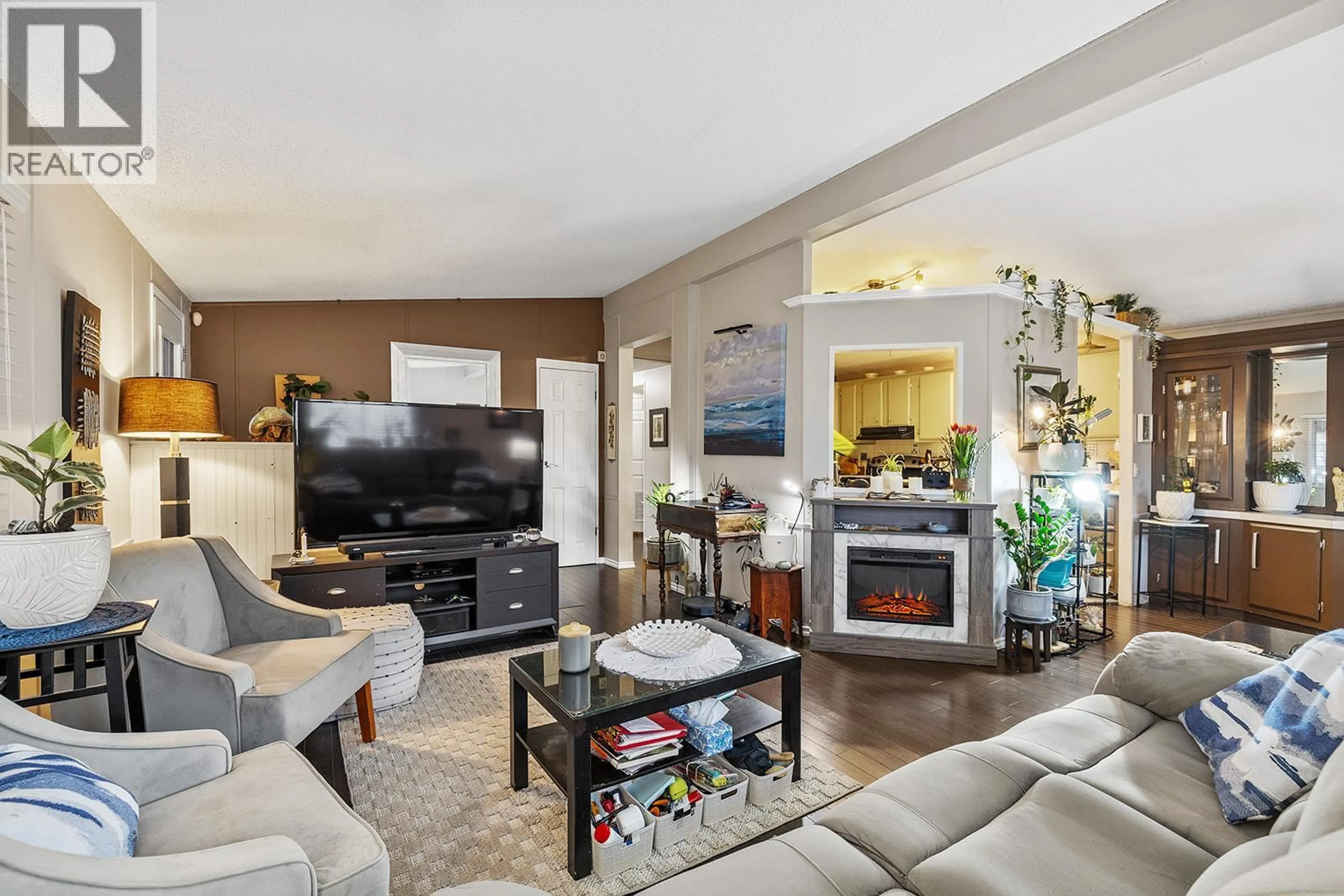 Living room with furniture, unknown for 99 - 720 COMMONWEALTH ROAD, Kelowna British Columbia V4V1R7