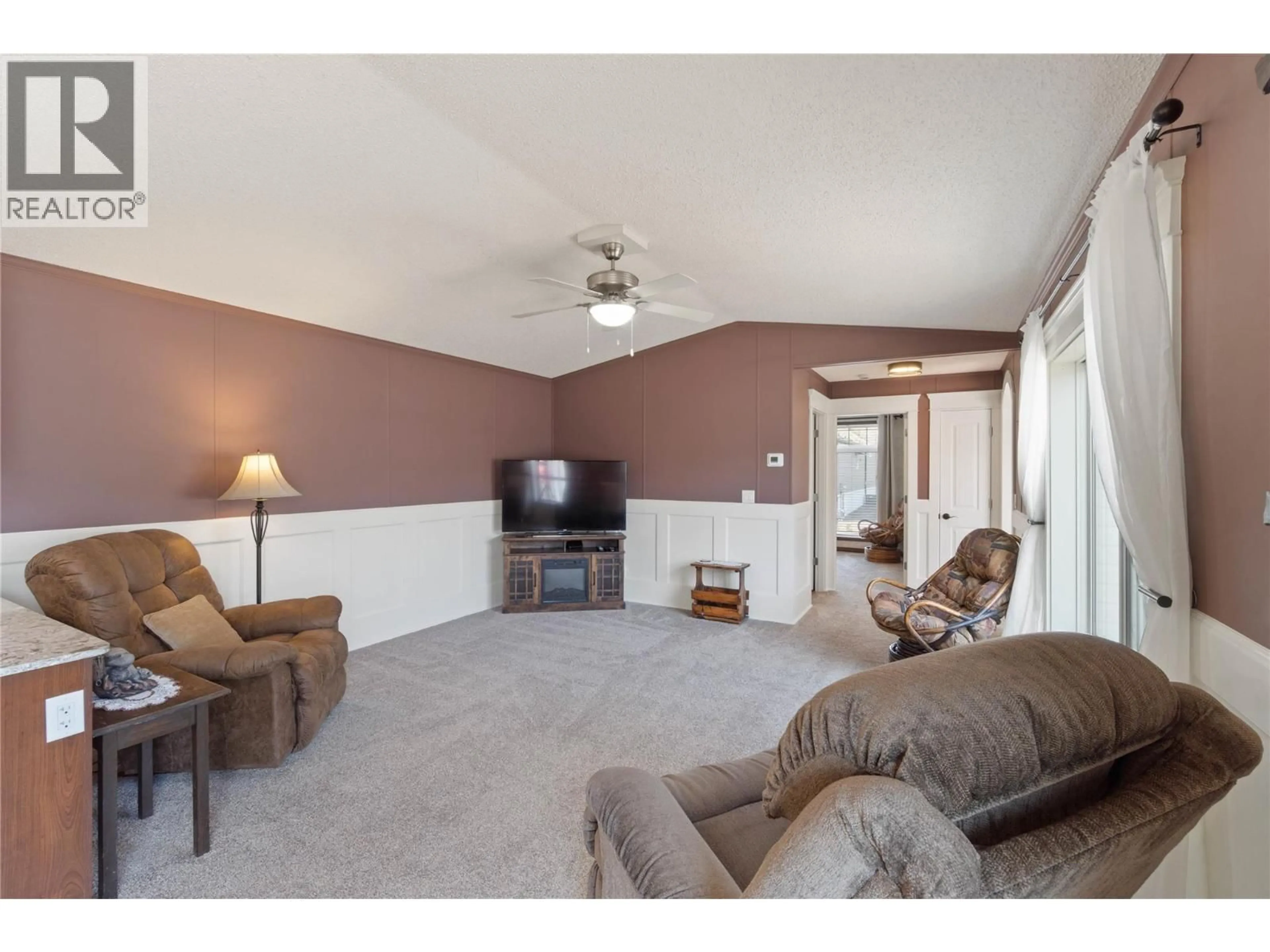 Living room with furniture, unknown for 11 - 7805 DALLAS DRIVE, Kamloops British Columbia V2C6X9