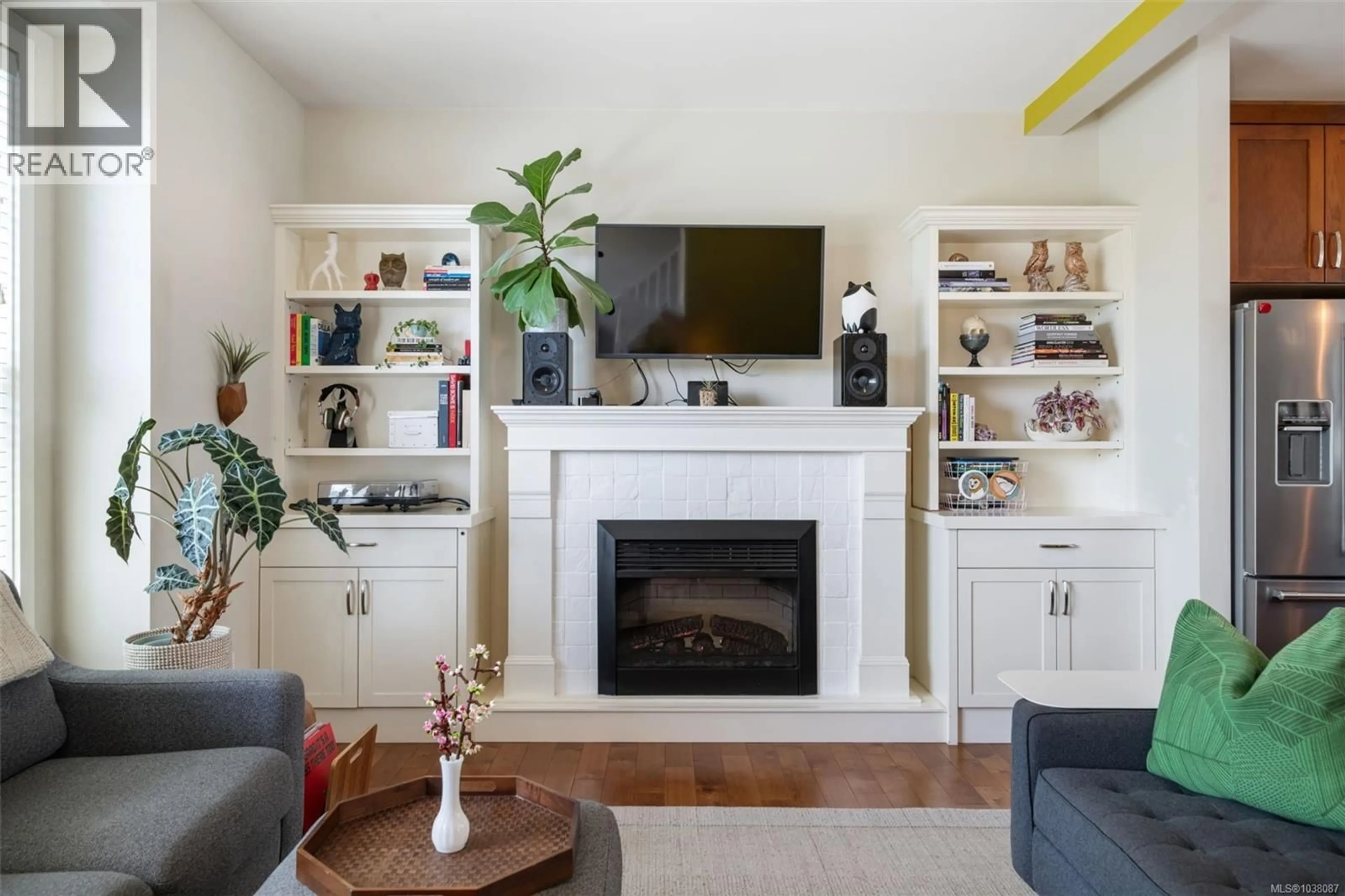 Living room with furniture, unknown for 4 - 1105 ESQUIMALT ROAD, Esquimalt British Columbia V9A3N5