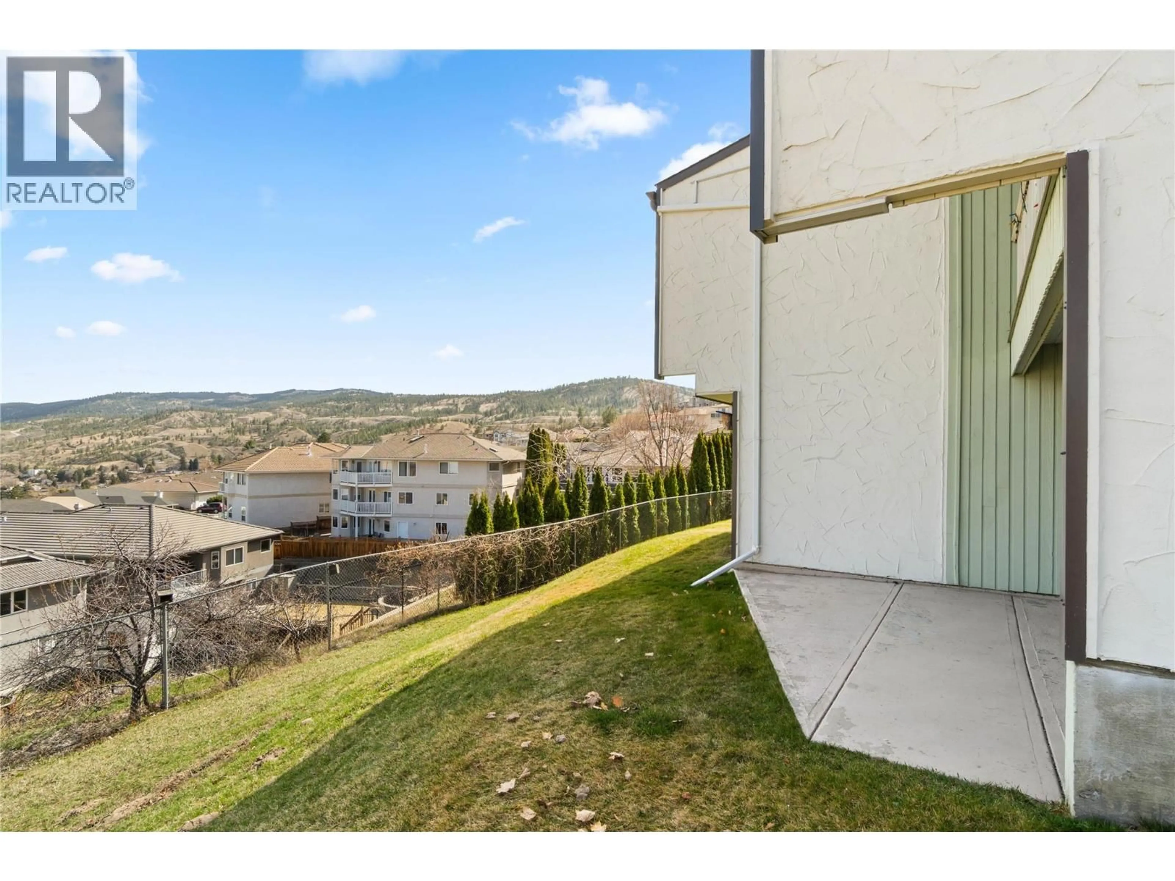 Patio, mountain view for 31 - 137 MCGILL ROAD, Kamloops British Columbia V2C1L9