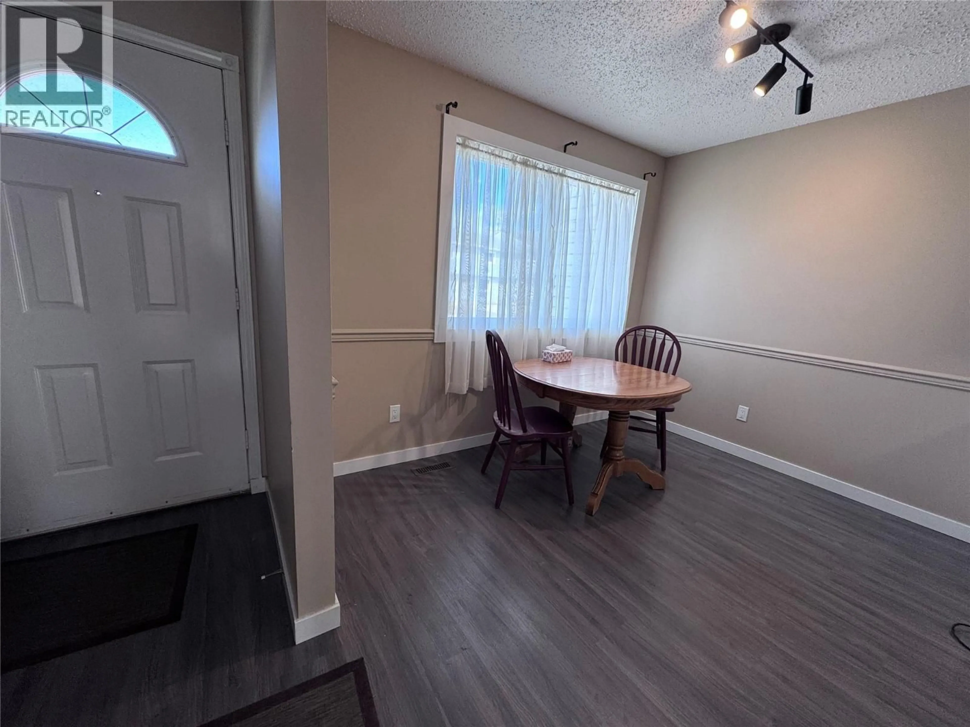 A pic of a room for 2221 3RD  N STREET, Cranbrook British Columbia V1C5G7