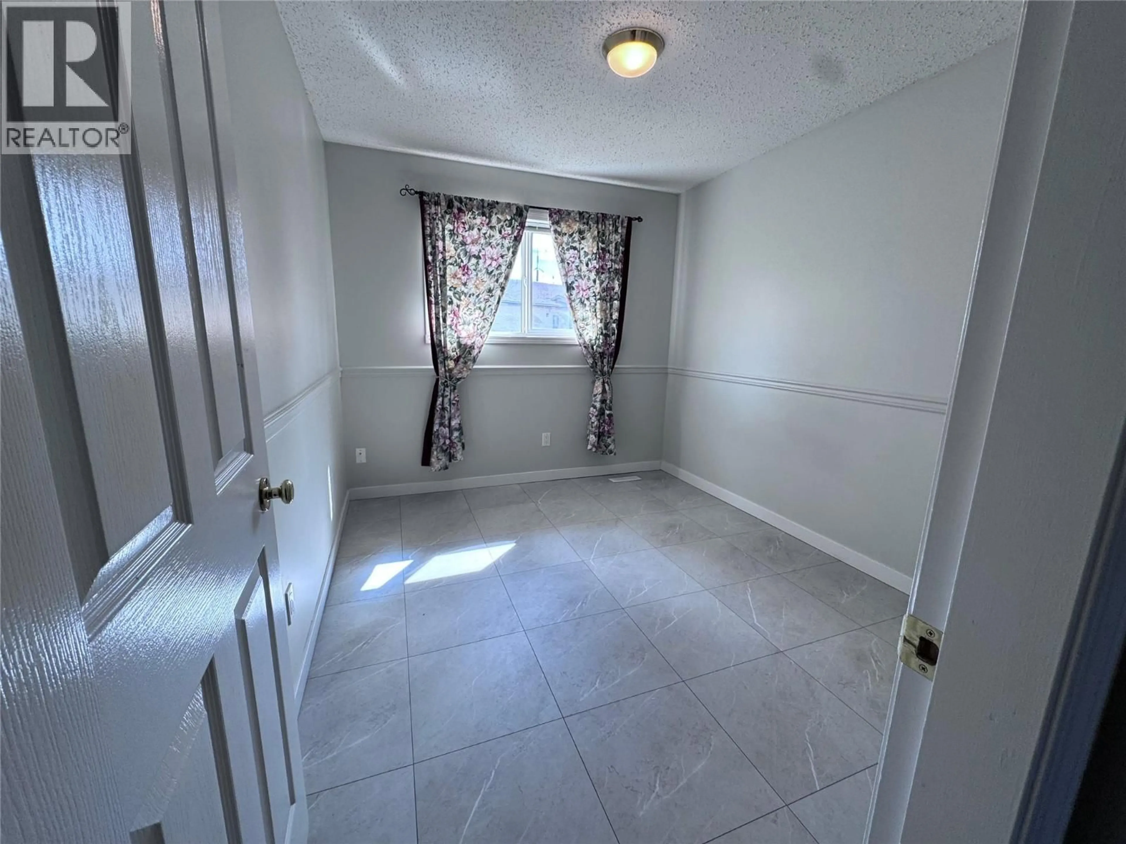 A pic of a room for 2221 3RD  N STREET, Cranbrook British Columbia V1C5G7