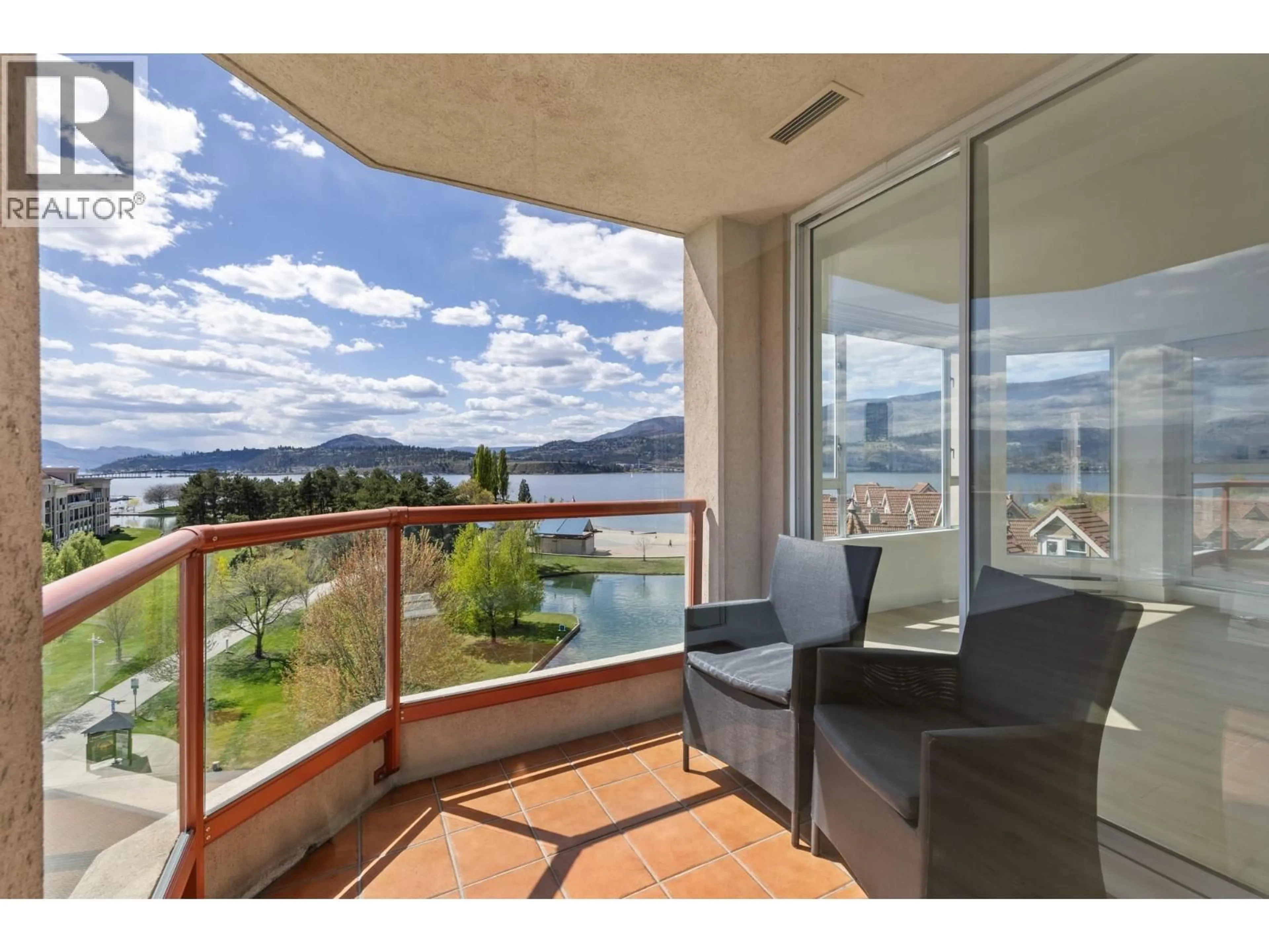 Balcony in the apartment, water/lake/river/ocean view for 701 - 1160 SUNSET DRIVE, Kelowna British Columbia V1Y9P7