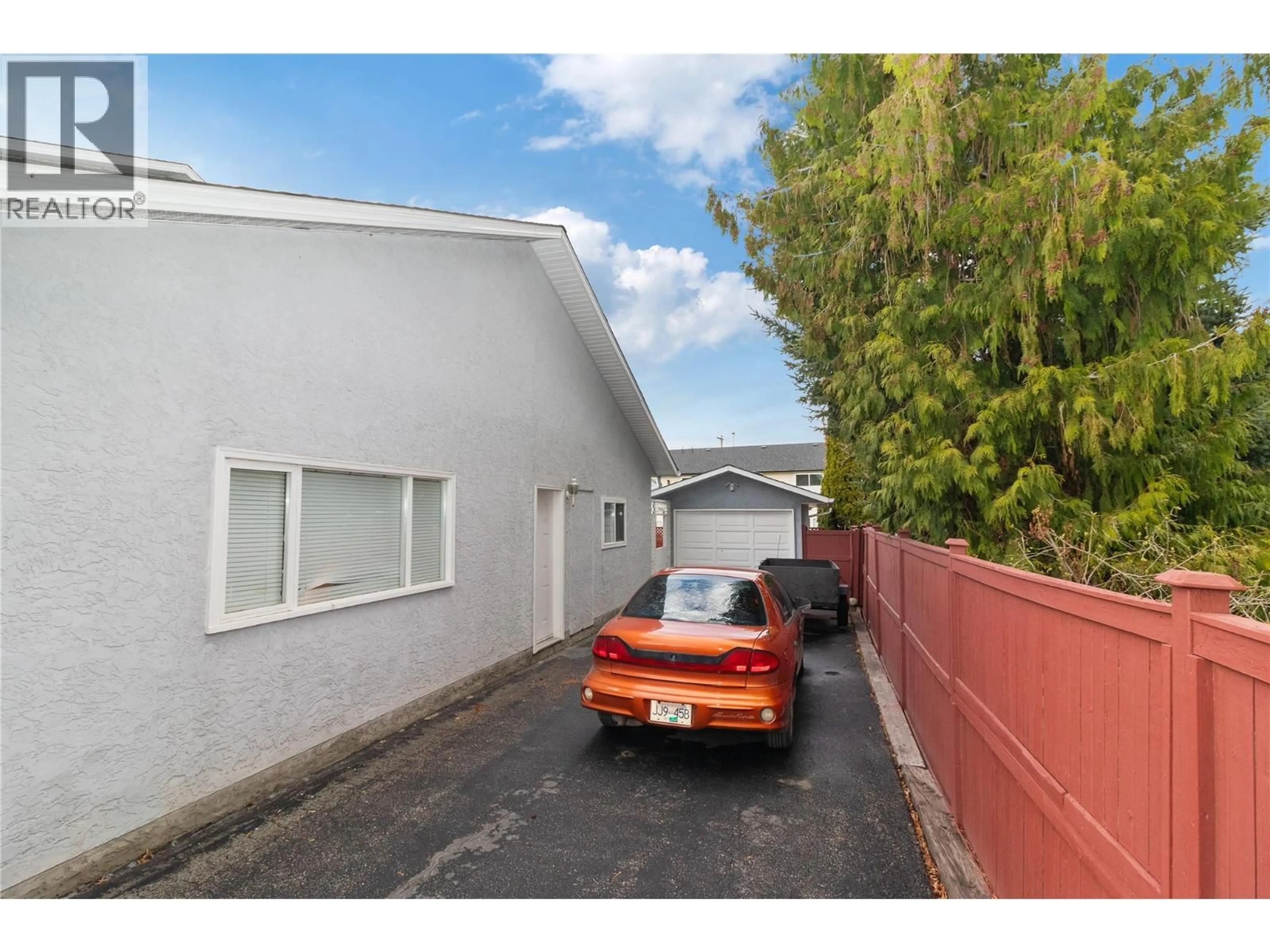 Unknown for 680 RICHARDS ROAD, Kelowna British Columbia V1X2X6