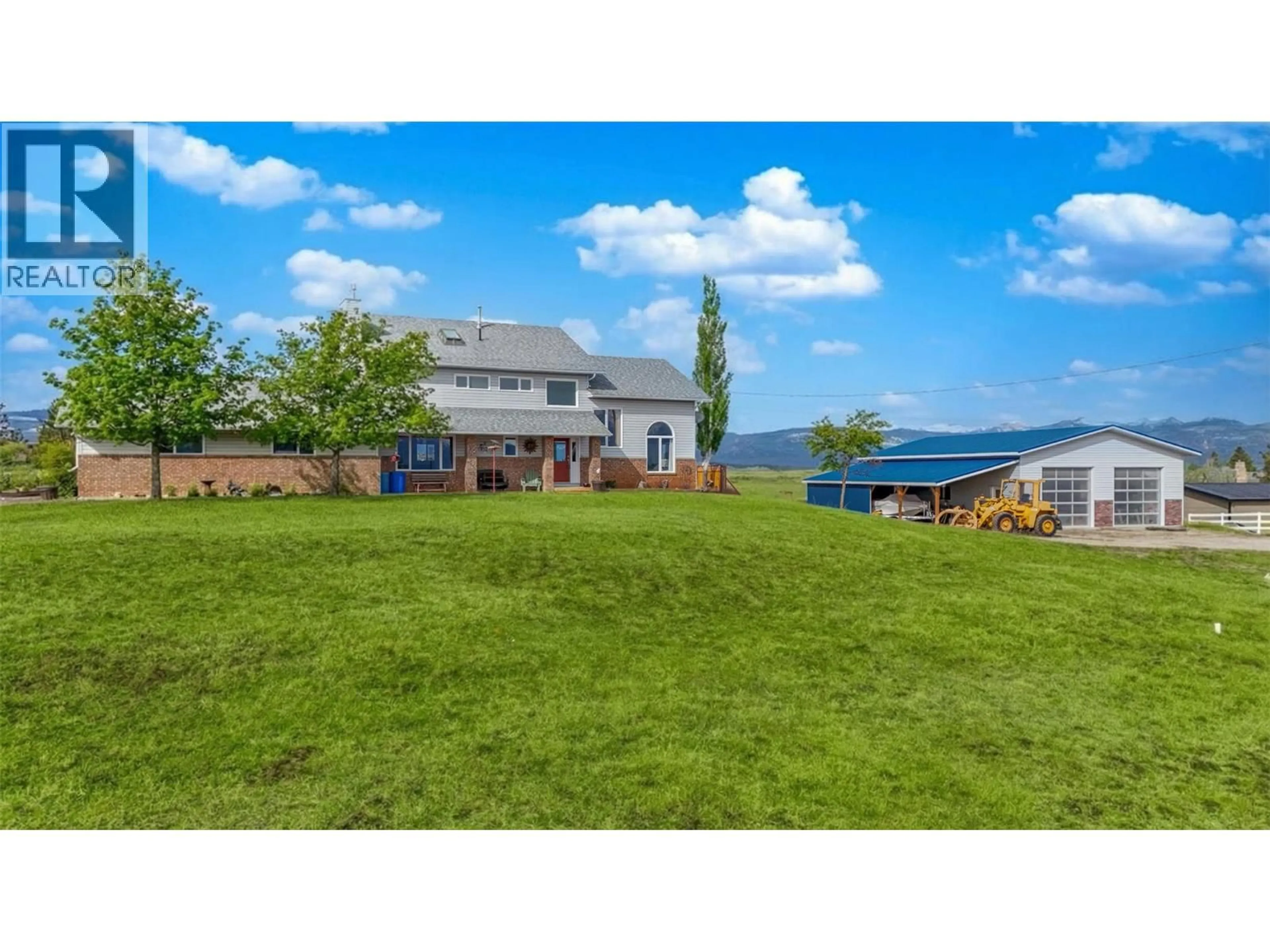 A pic from outside/outdoor area/front of a property/back of a property/a pic from drone, unknown for 9617 CLEARVIEW ROAD, Cranbrook British Columbia V1C7E2