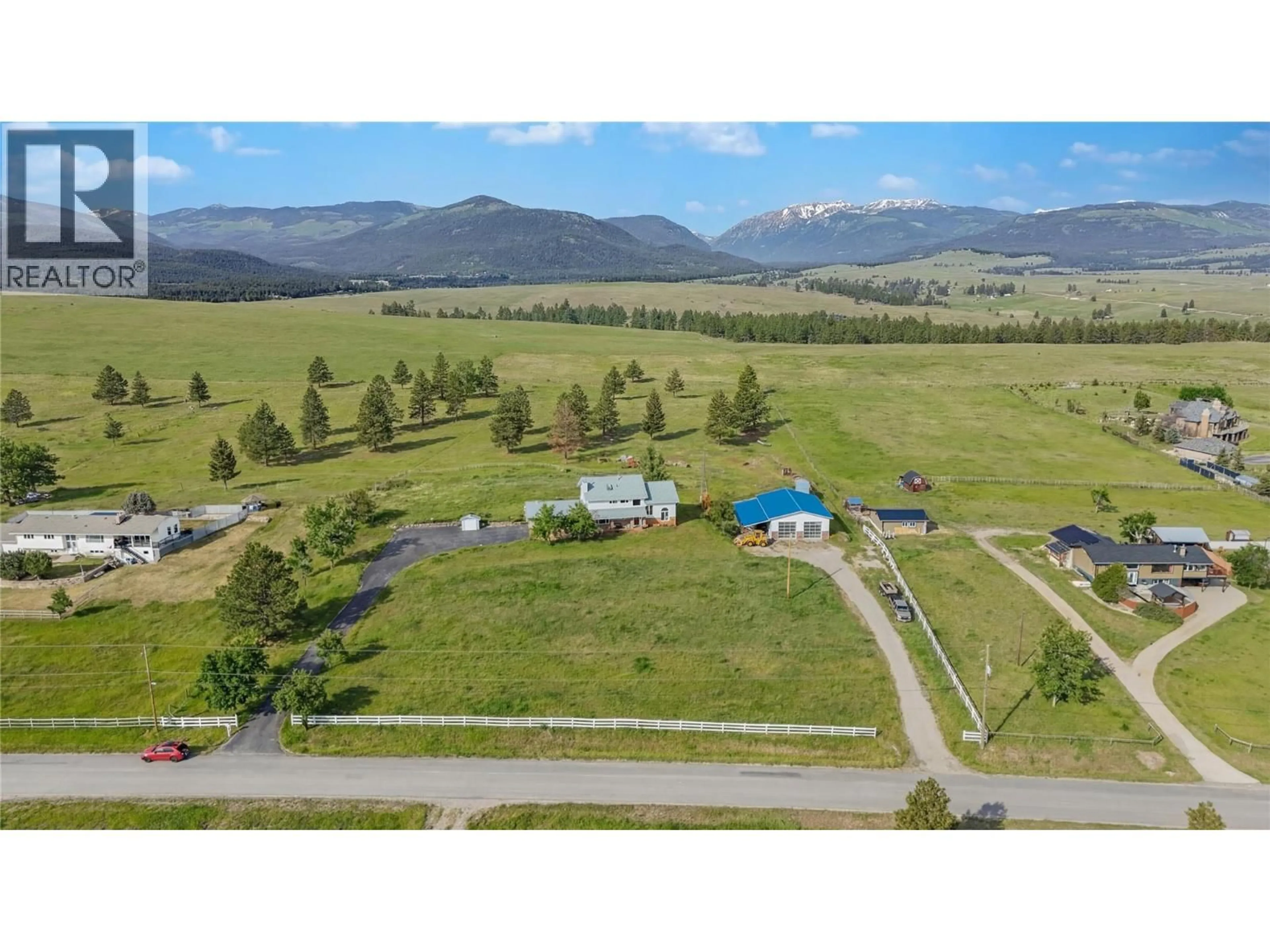A pic from outside/outdoor area/front of a property/back of a property/a pic from drone, mountain view for 9617 CLEARVIEW ROAD, Cranbrook British Columbia V1C7E2