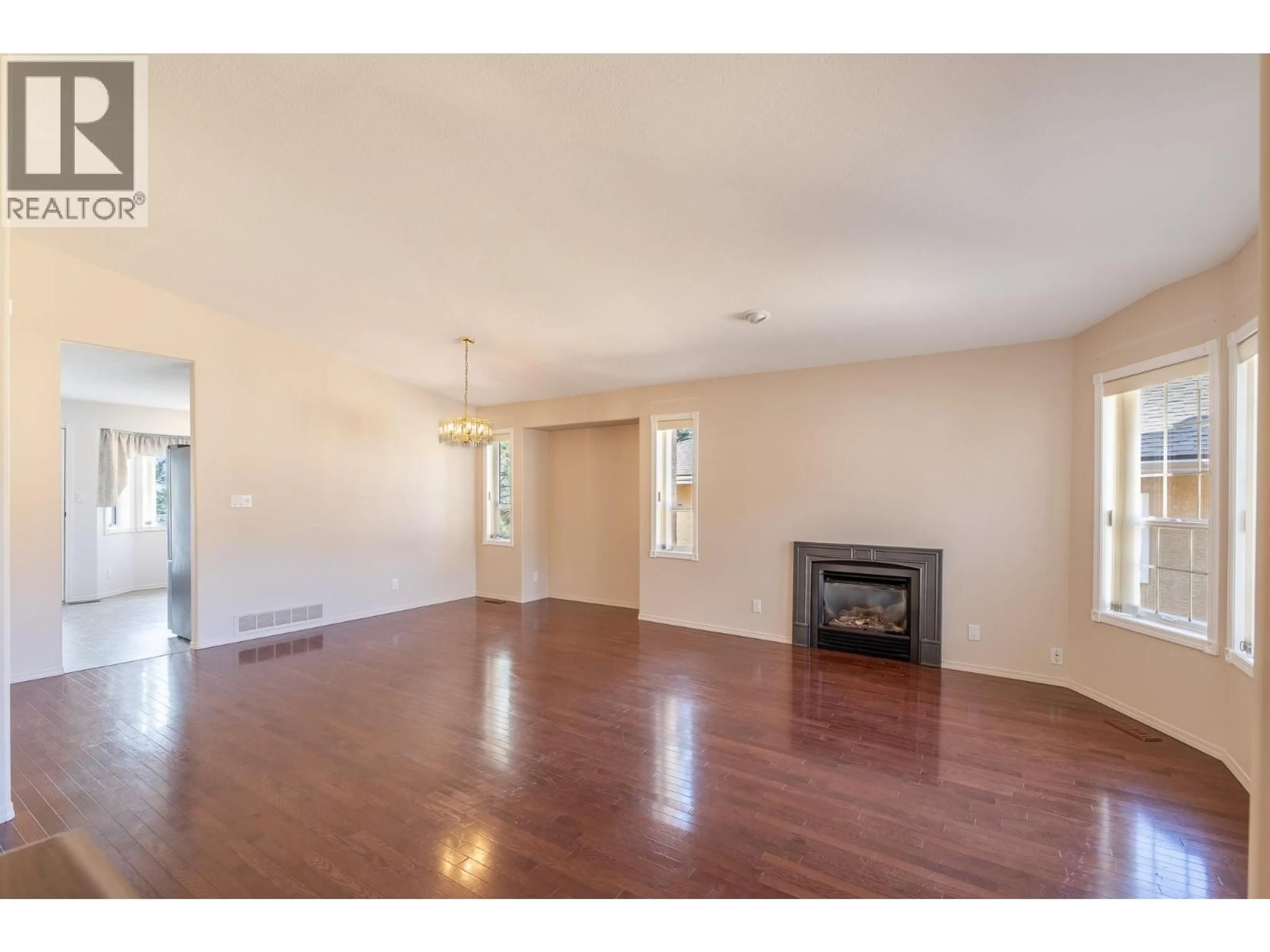 A pic of a room for 131 - 1634 CARMI AVENUE, Penticton British Columbia V2A1A3