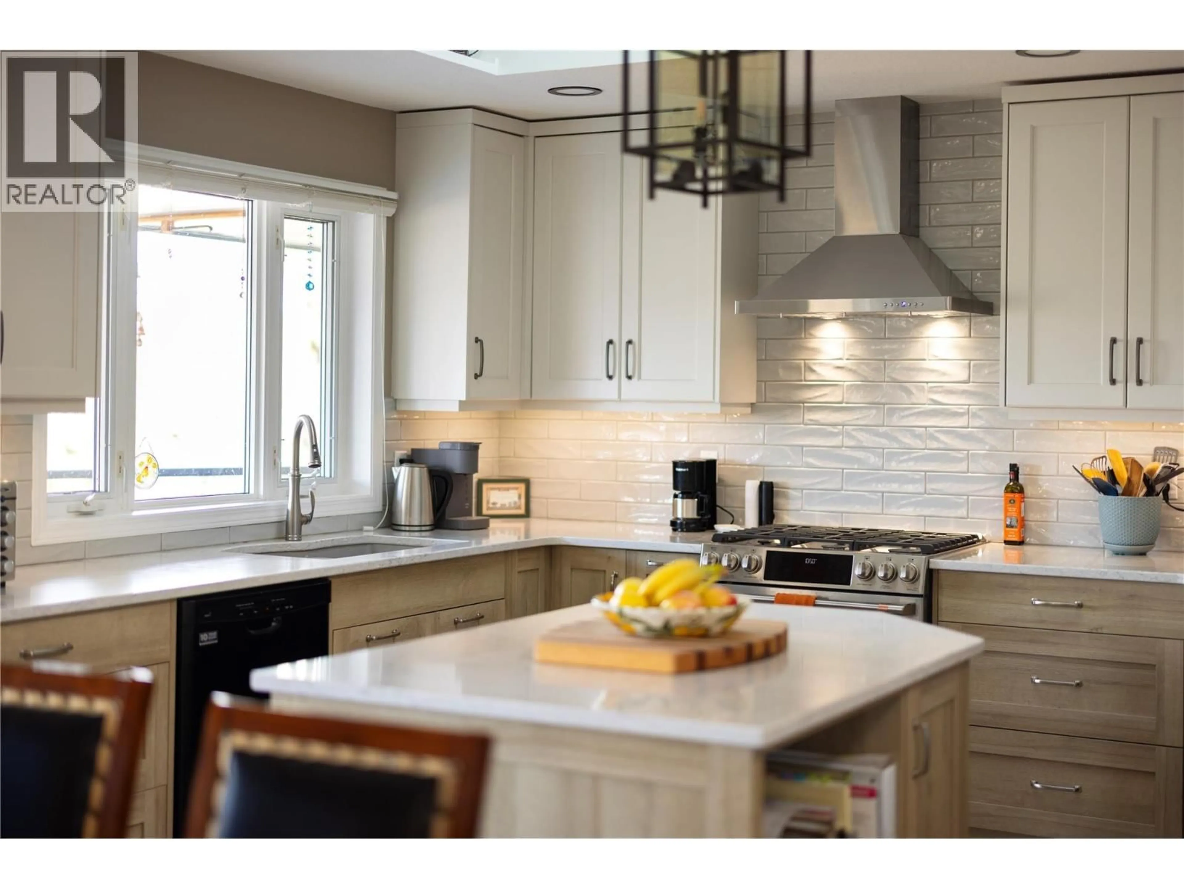 Contemporary kitchen, ceramic/tile floor for 815 GALIANO ROAD, Vernon British Columbia V1B3B3