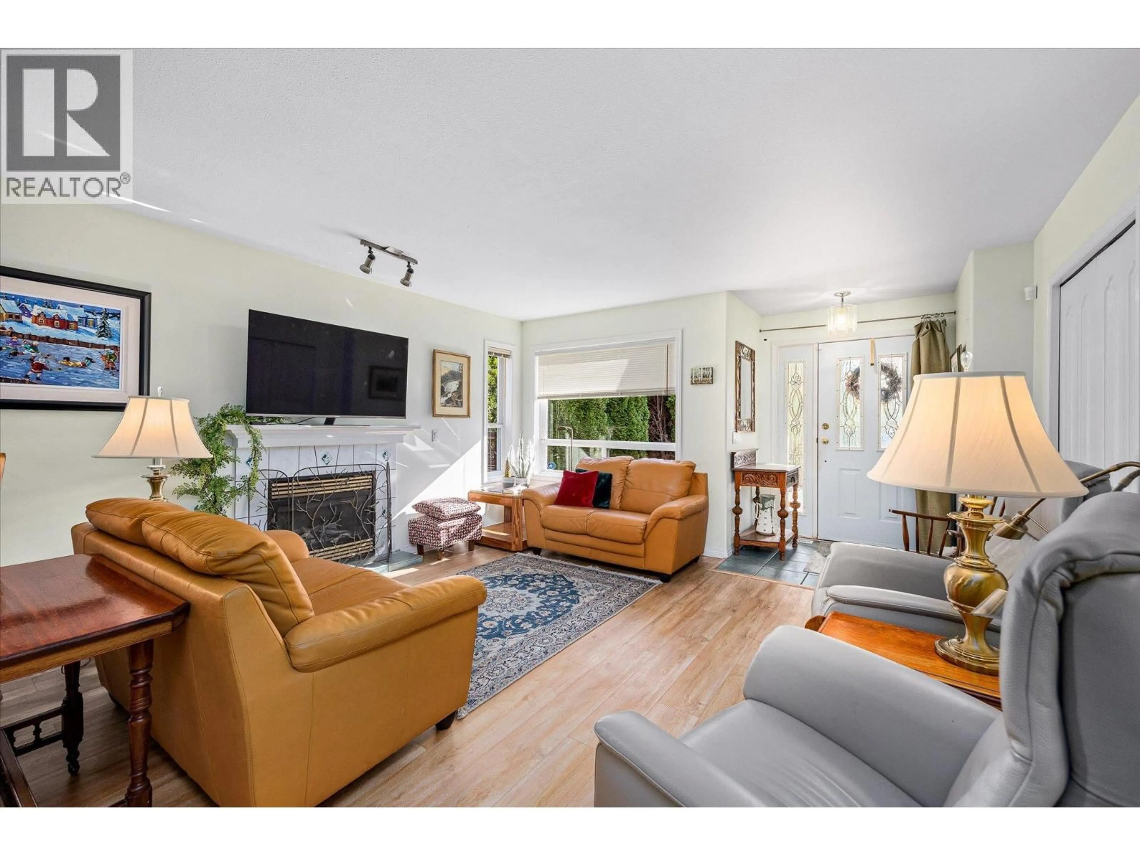 Living room with furniture, unknown for 1160 KNELLER COURT, Kelowna British Columbia V1X6V6