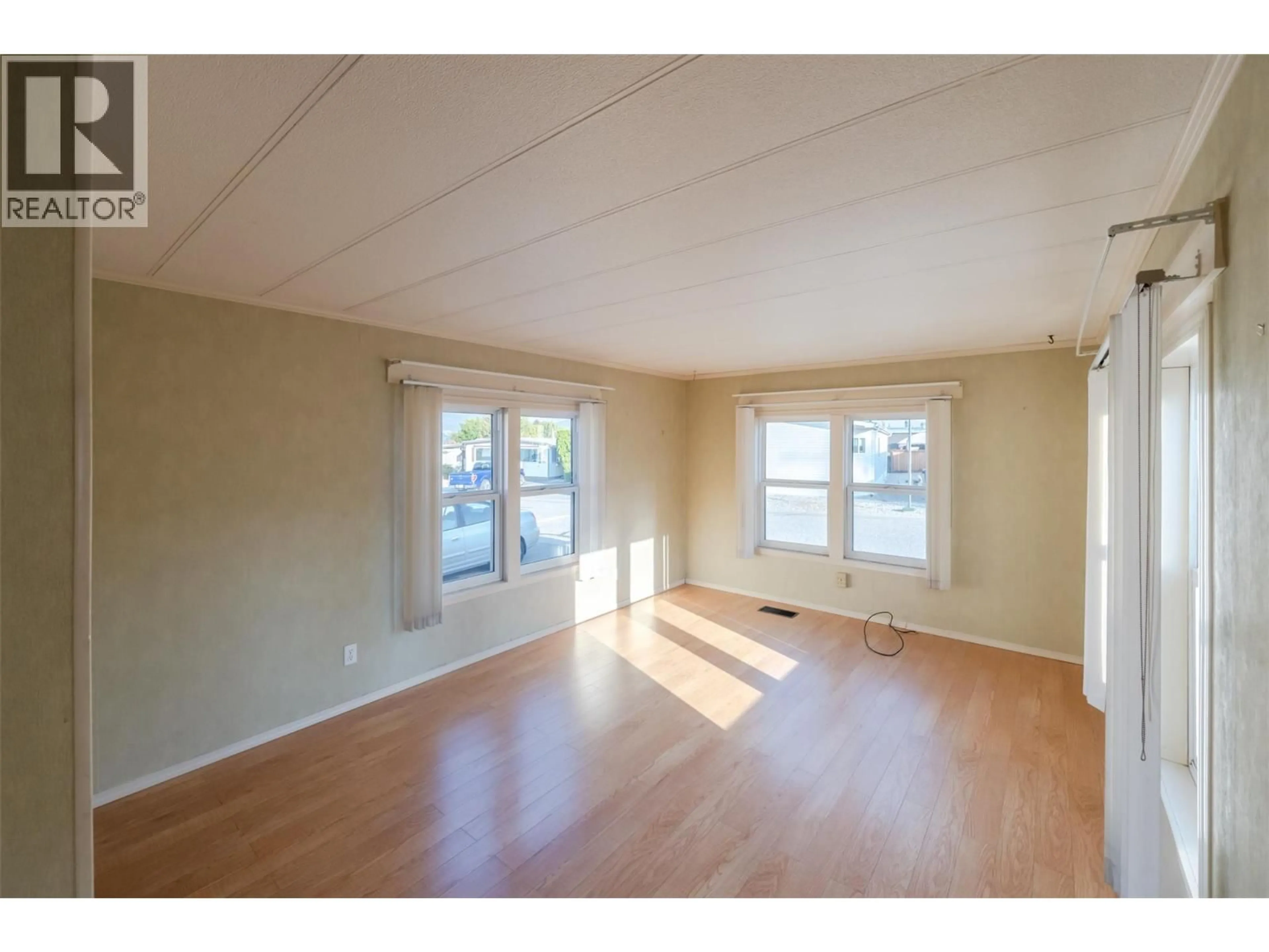 A pic of a room for 97 - 98 OKANAGAN AVENUE EAST, Penticton British Columbia V2A3J5