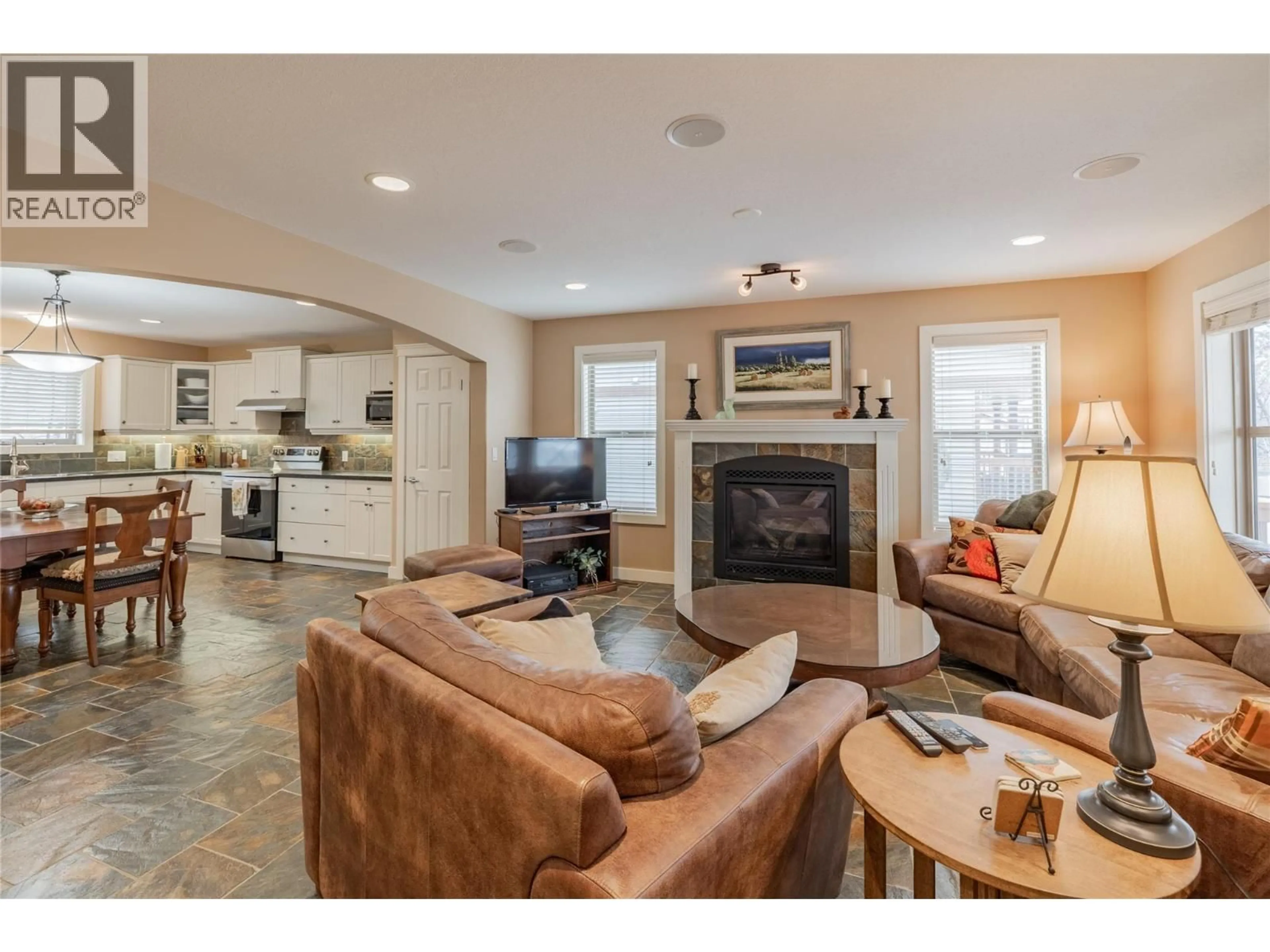 Living room with furniture, ceramic/tile floor for 3 - 130 11TH AVENUE, Invermere British Columbia V0A1K0