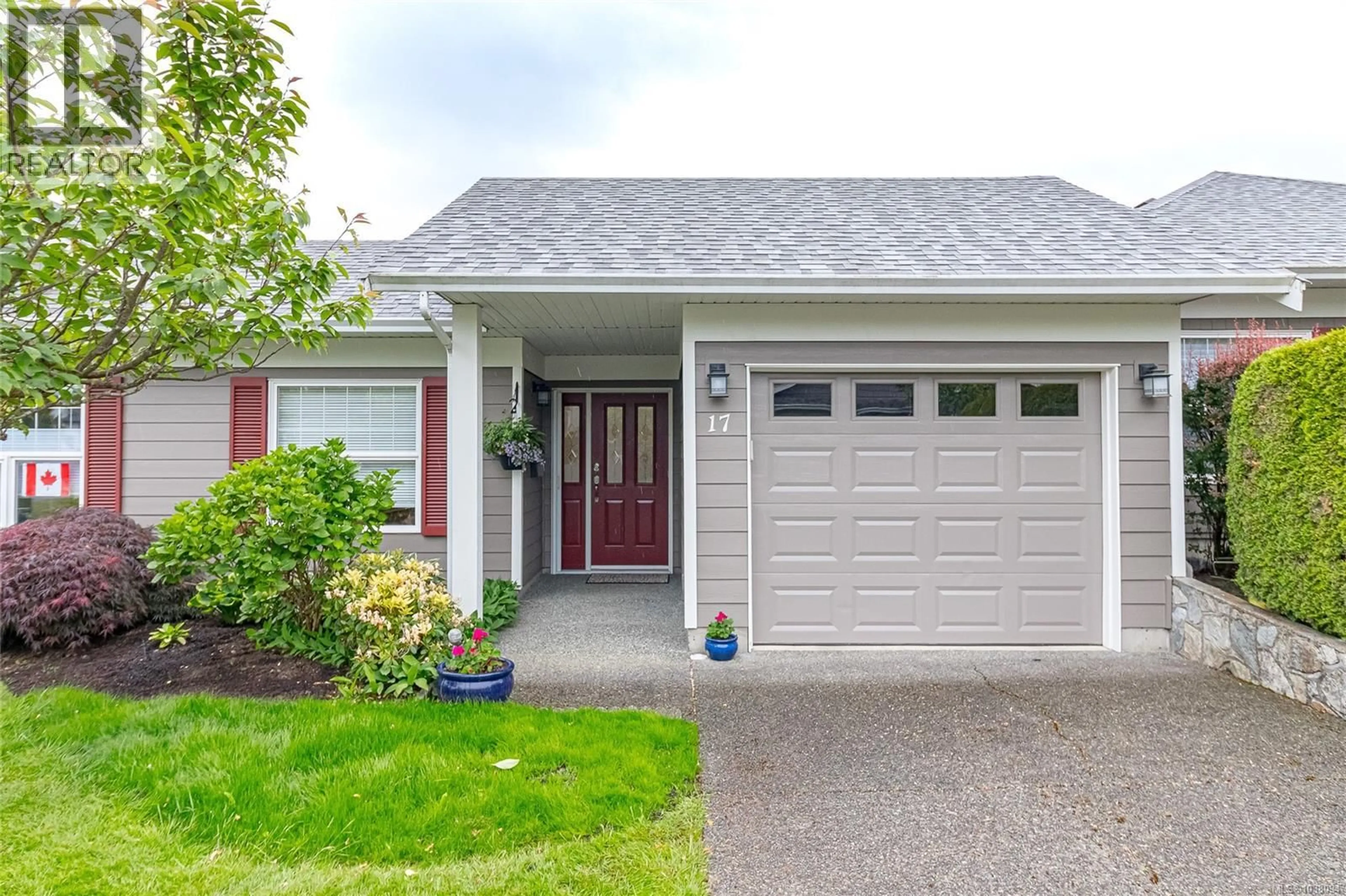 Home with vinyl exterior material, street for 17 - 7980 EAST SAANICH ROAD, Central Saanich British Columbia V8M2J5