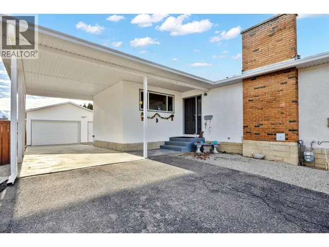 2429 GOSSET ROAD, West Kelowna 4