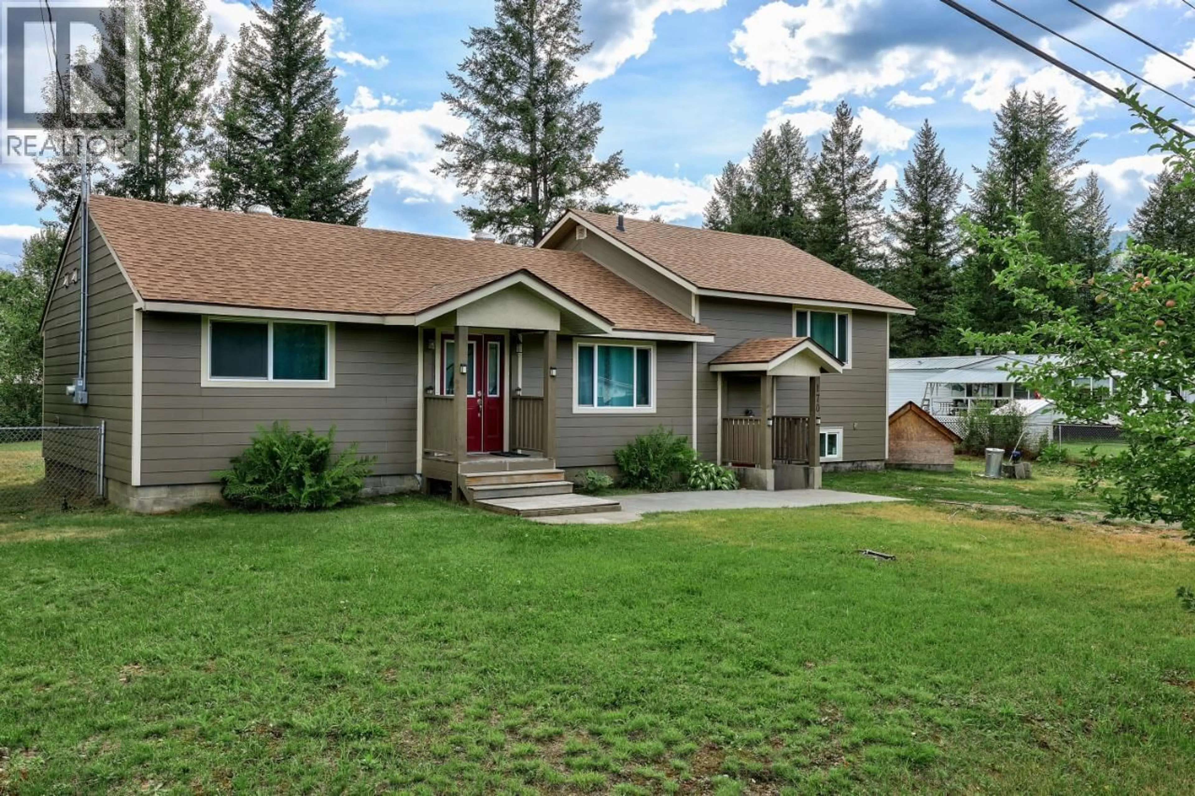 Home with vinyl exterior material, mountain view for 170 JENKINS ROAD, Clearwater British Columbia V0E1N2