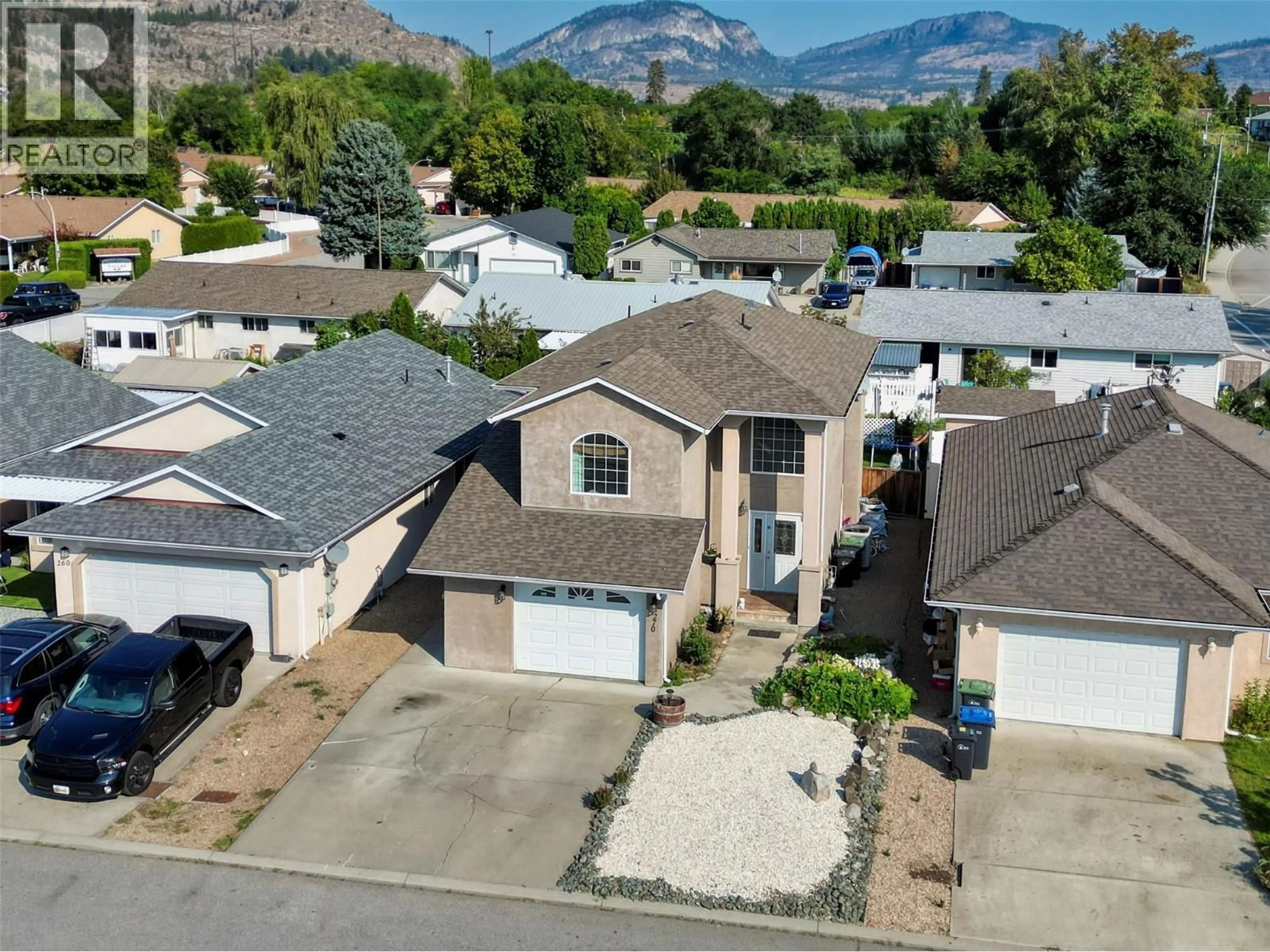 A pic from outside/outdoor area/front of a property/back of a property/a pic from drone, mountain view for 270 WILLOWS PLACE, Oliver British Columbia V0H1T4