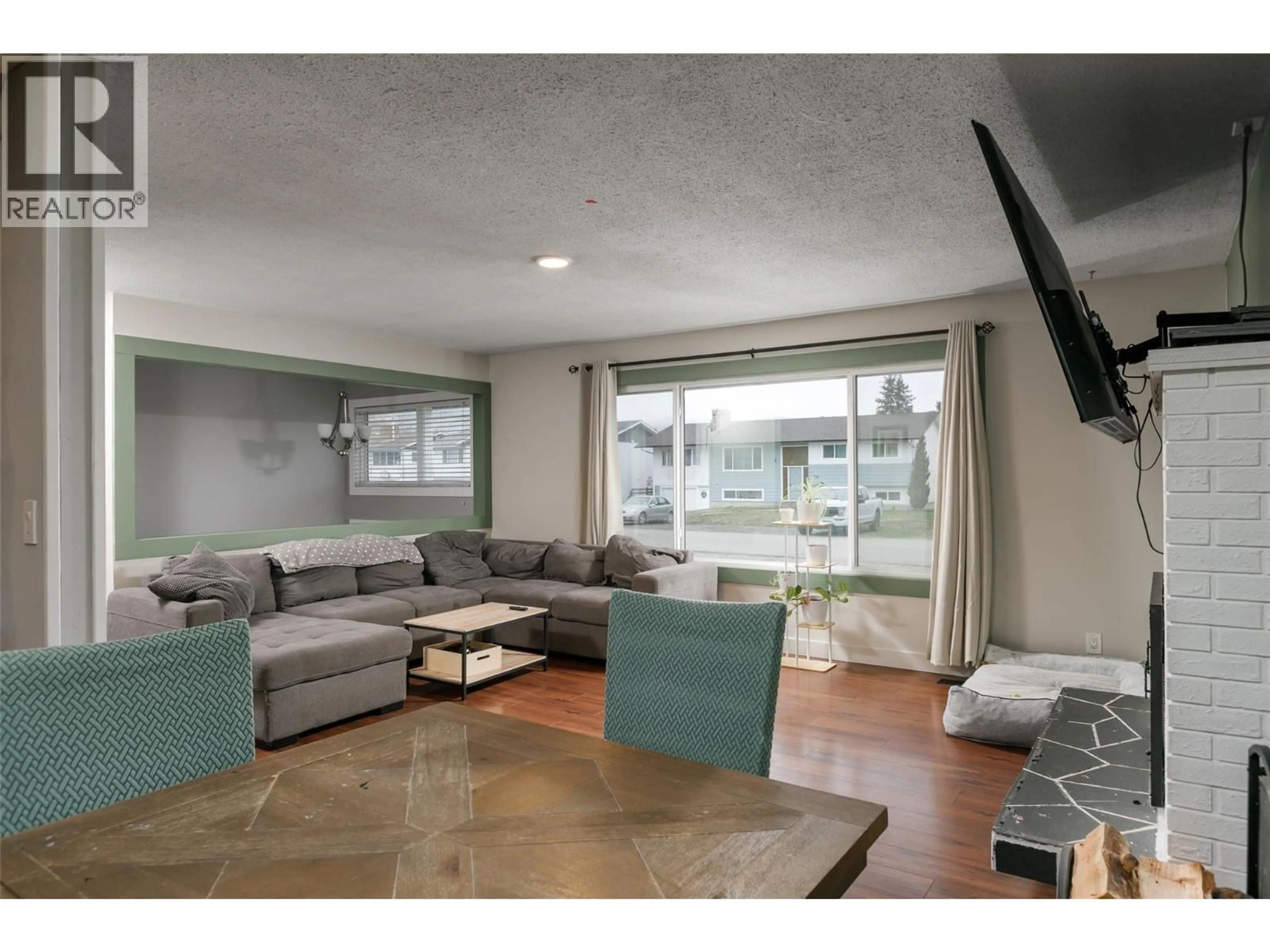 Living room with furniture, unknown for 340 PATTERSON ROAD, Kelowna British Columbia V1X2L2