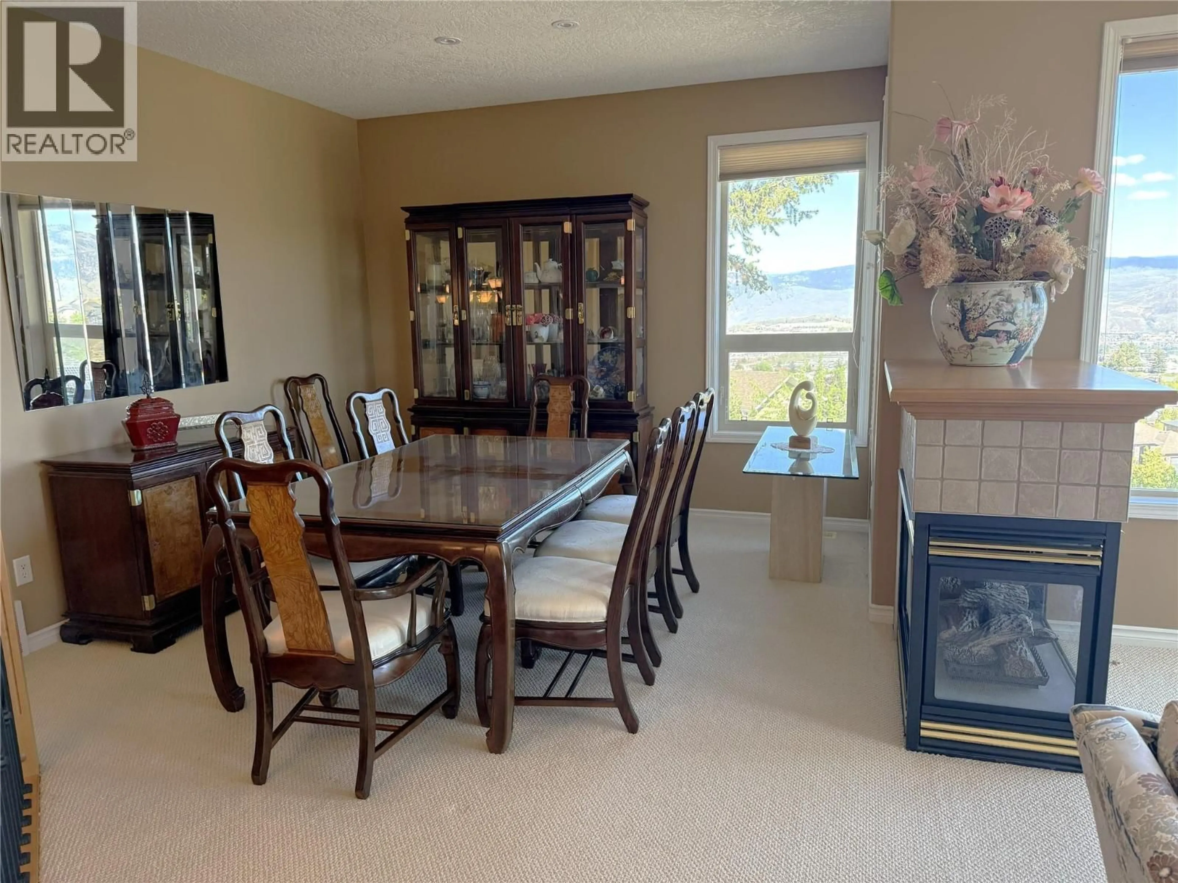 Dining room, ceramic/tile floor for 1893 MCKINLEY COURT, Kamloops British Columbia V2E2L9