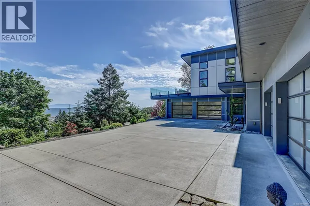3450 DOLPHIN DRIVE, Nanoose Bay 2