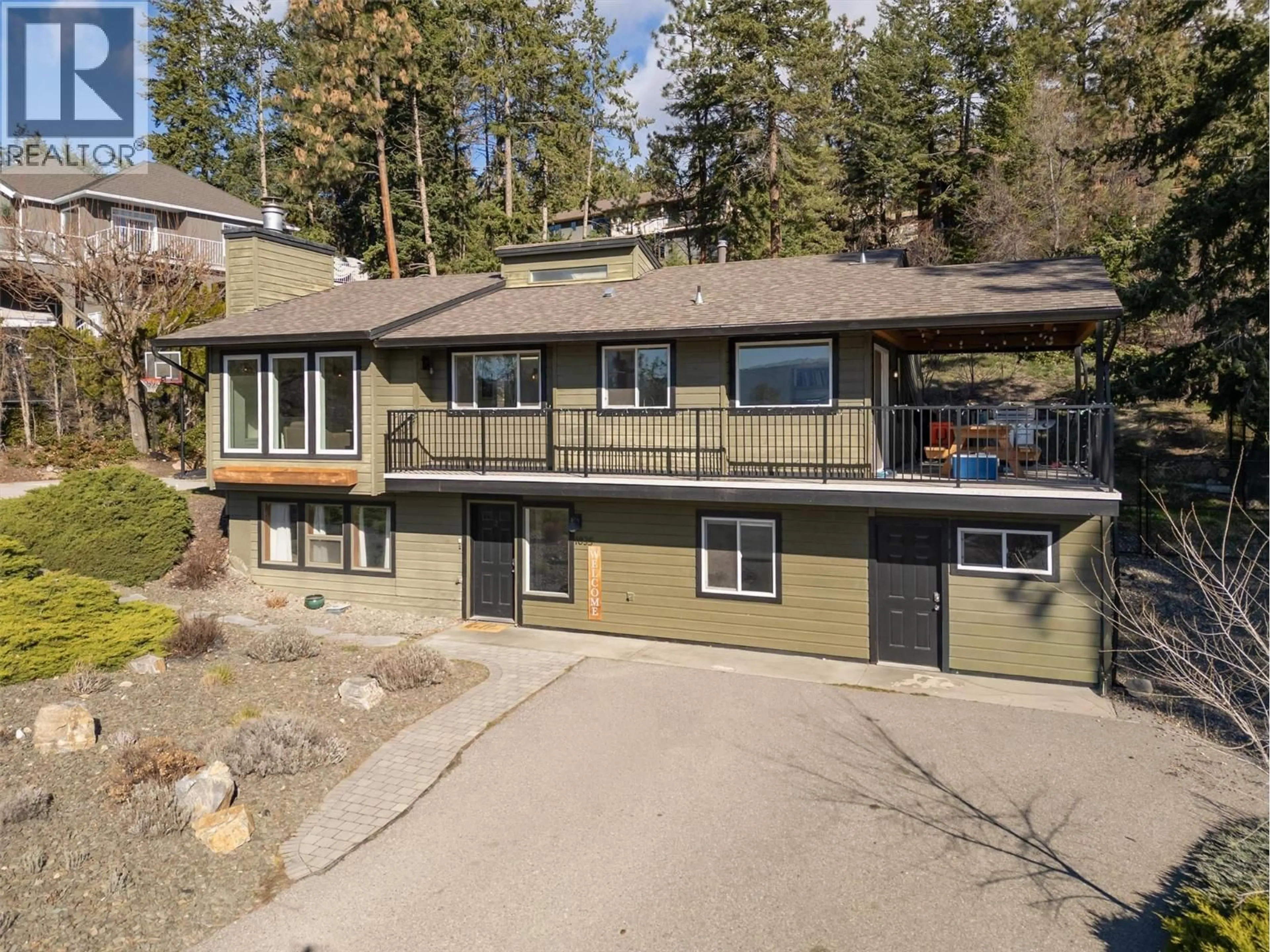 A pic from outside/outdoor area/front of a property/back of a property/a pic from drone, unknown for 1835 HORIZON DRIVE, West Kelowna British Columbia V1Z3E4