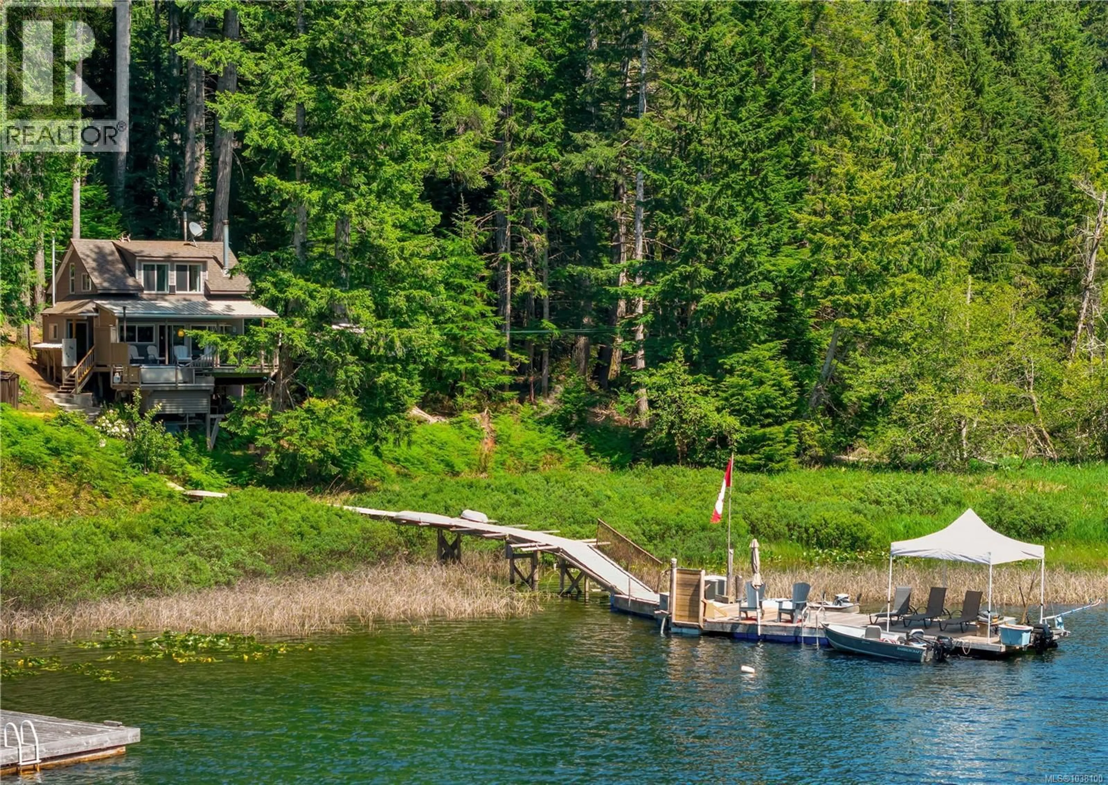 A pic from outside/outdoor area/front of a property/back of a property/a pic from drone, water/lake/river/ocean view for Blk G VILLAGE BAY LAKE, Quadra Island British Columbia V0P1H0